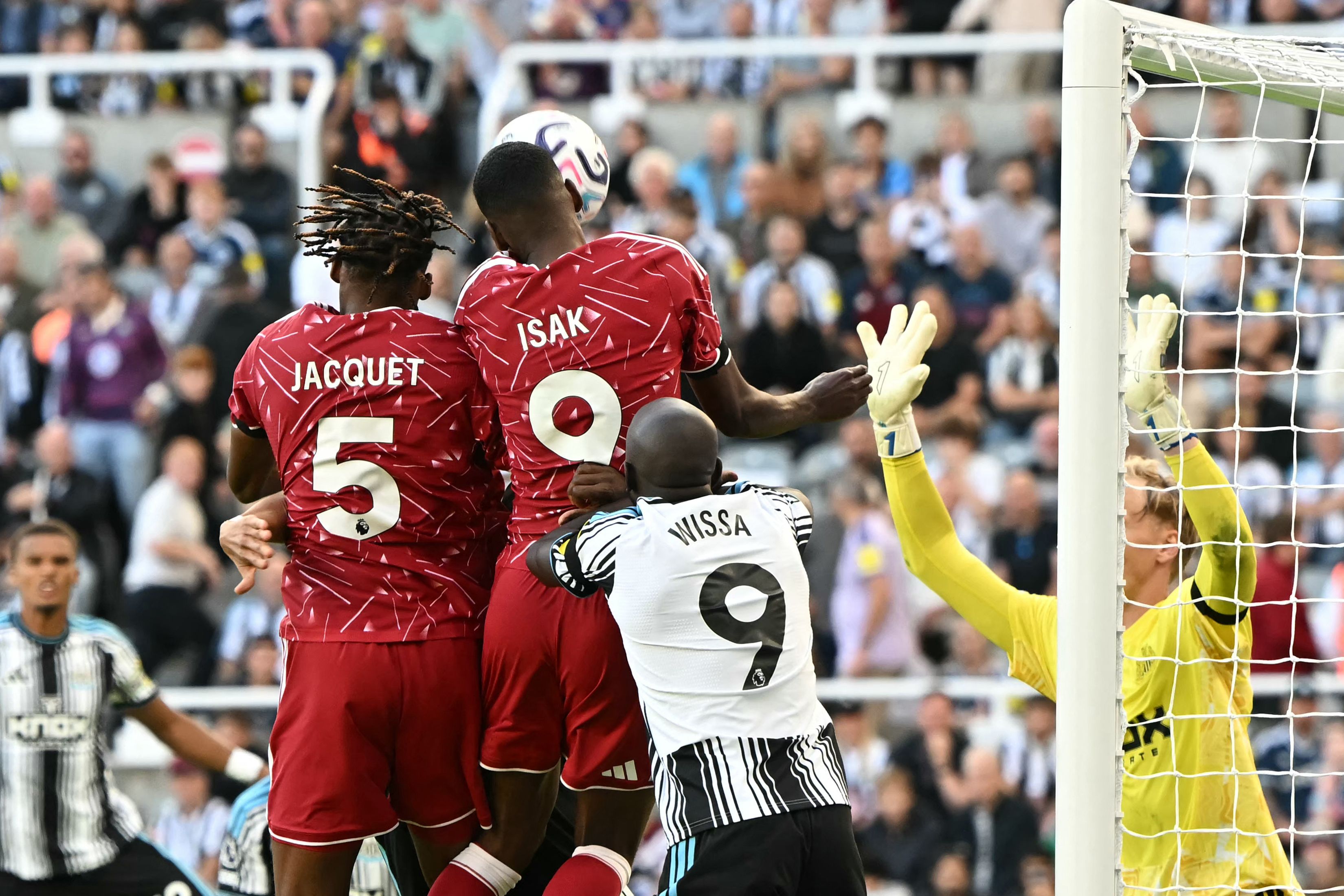 FBL-ENG-PR-NEWCASTLE-LIVERPOOL