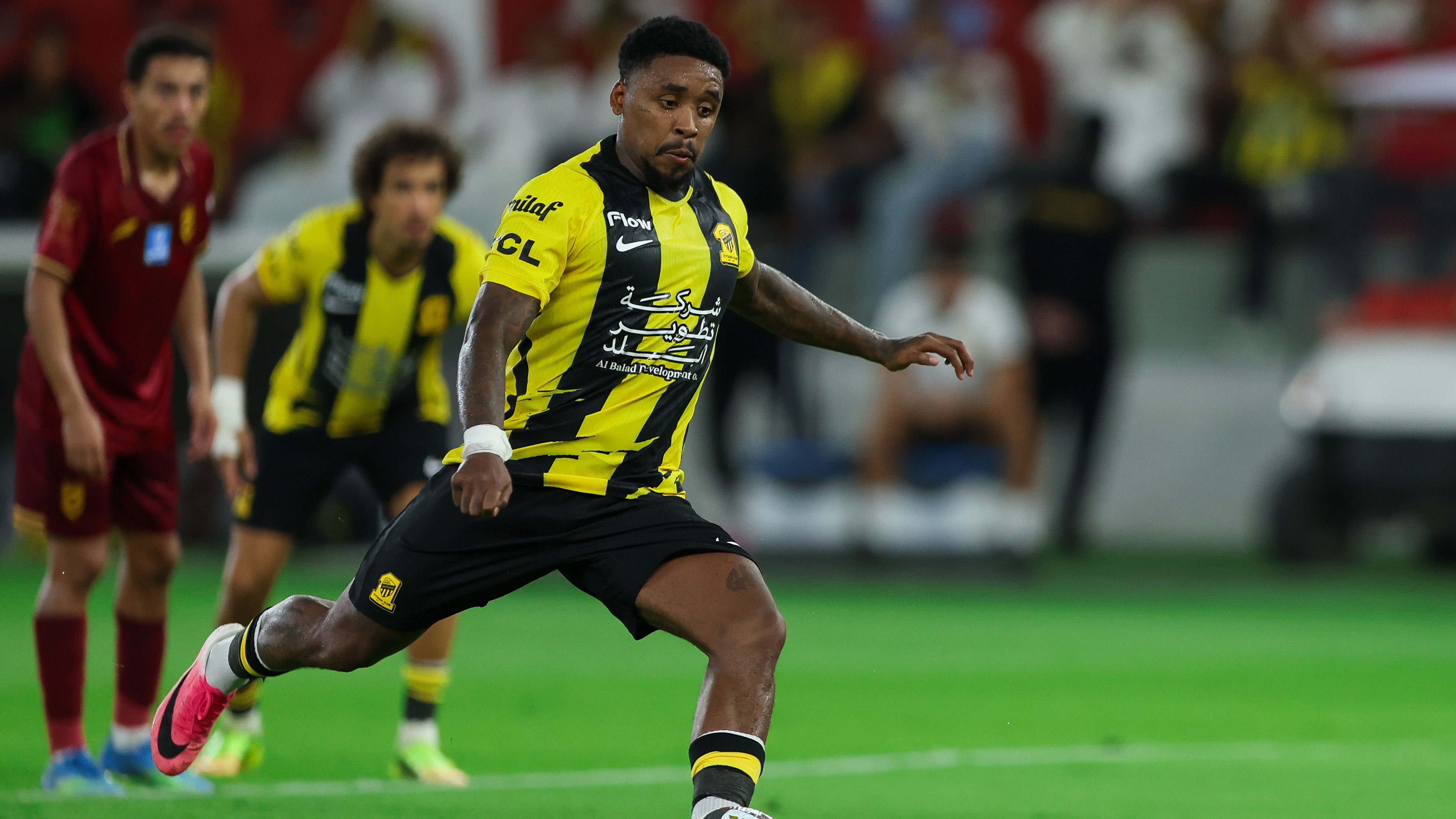 Ele encurtou o caminho em 90 minutos: Bergwijn persegue seus melhores números com o Al-Ittihad