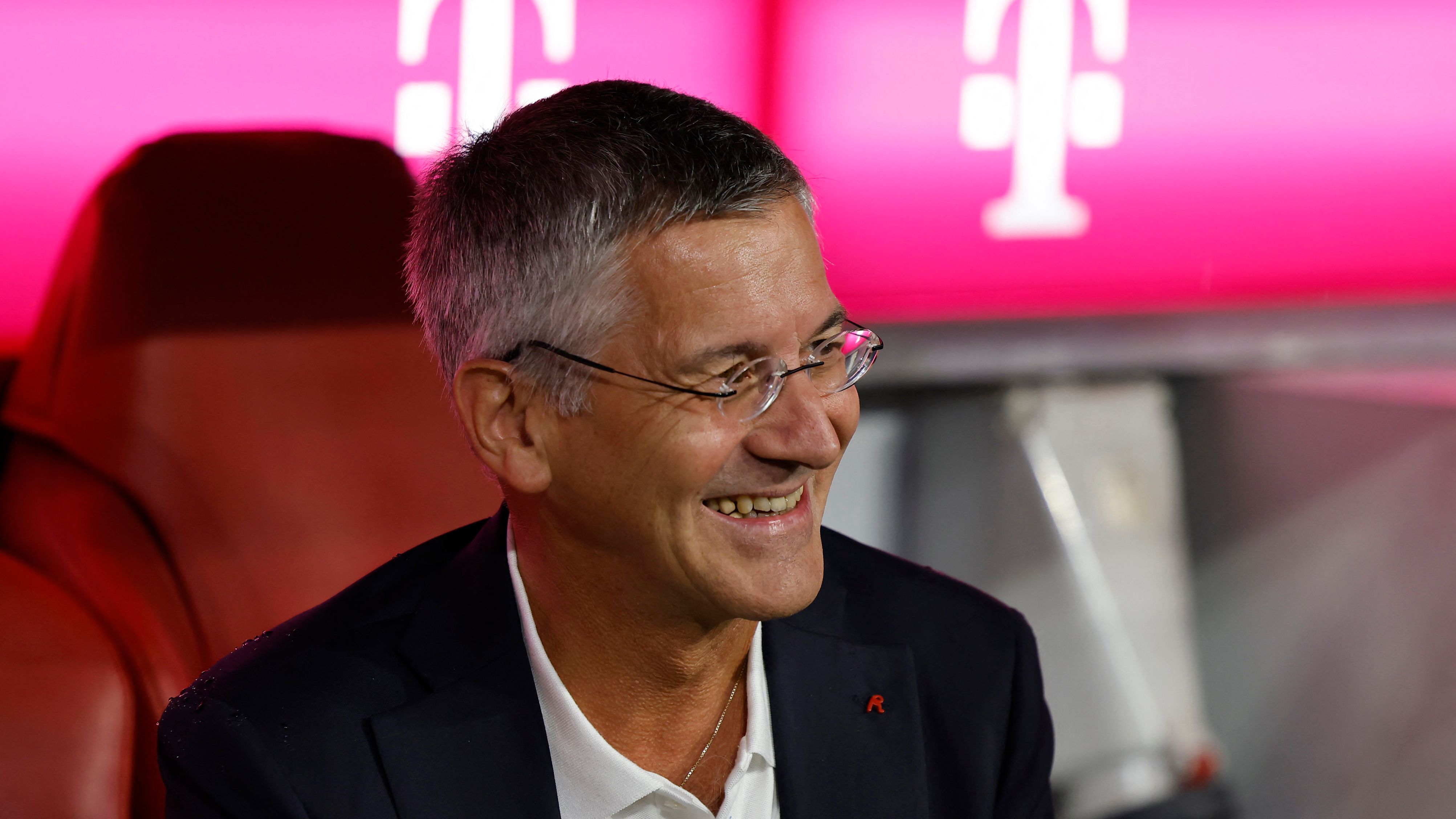 FBL-GER-BUNDESLIGA-BAYERN MUNICH-STUTTGART