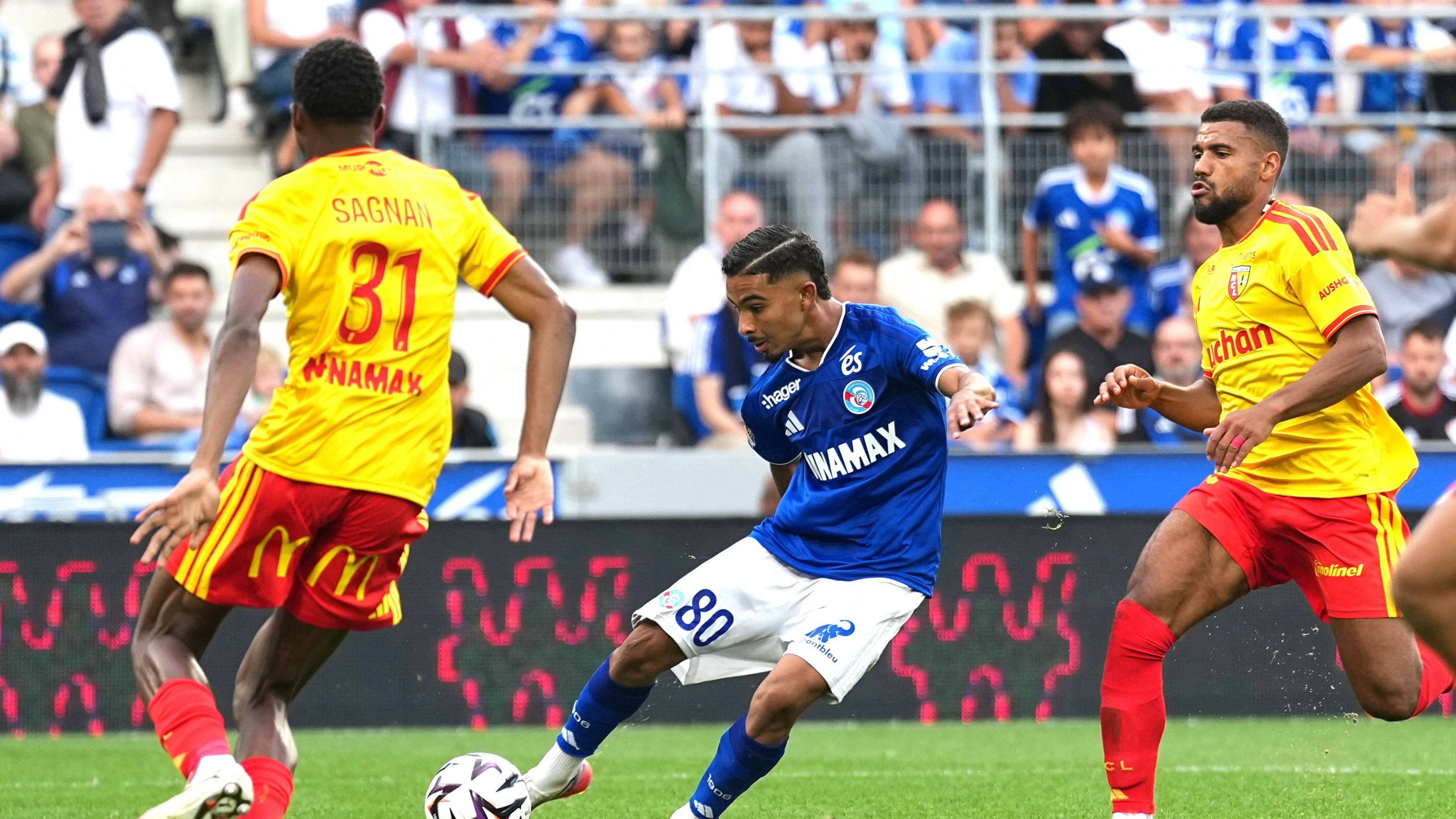 FBL-FRA-LIGUE1-STRASBOURG-LENS