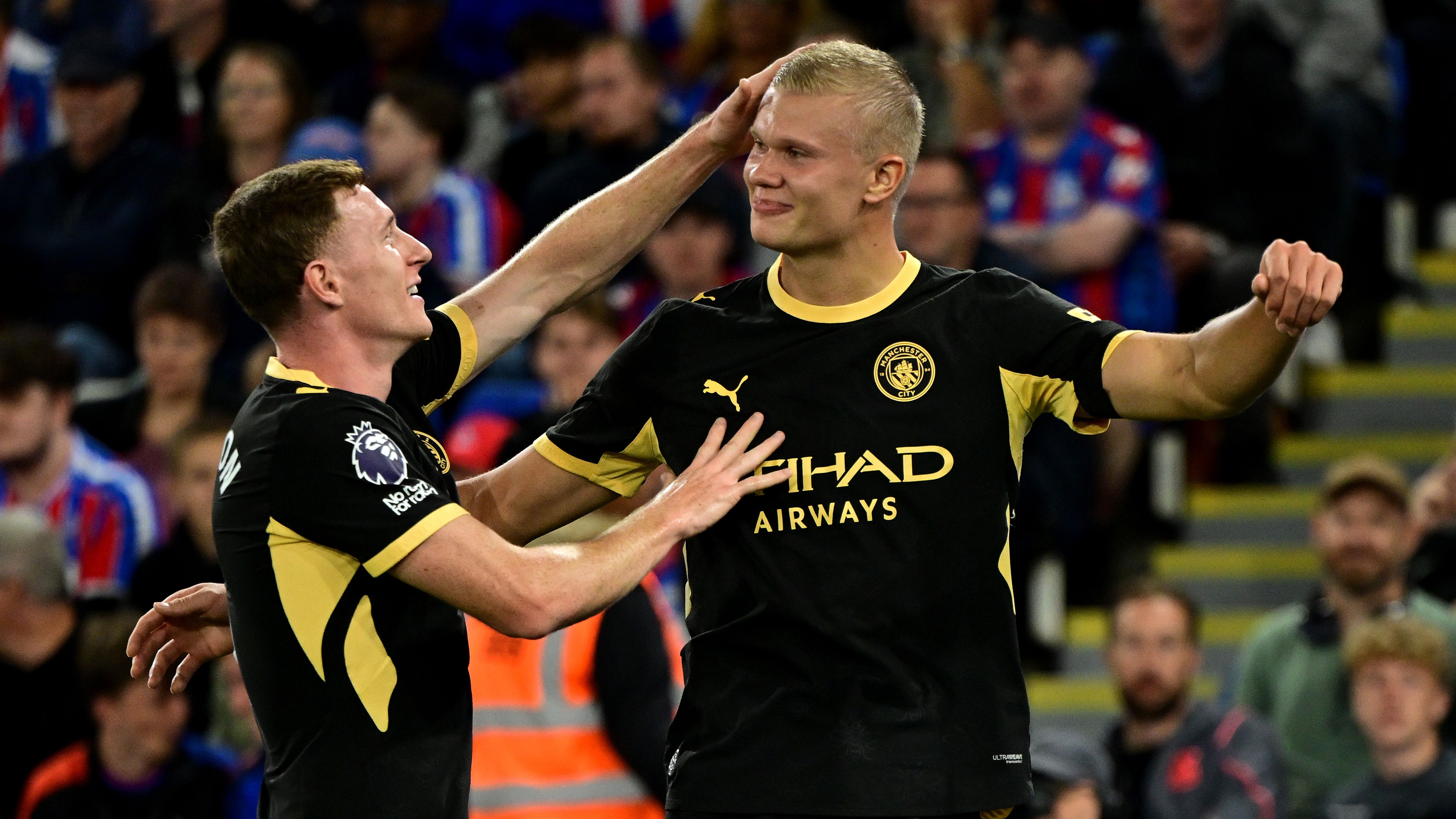 "Confiem no sistema": jogadores do Manchester City apoiam novo técnico