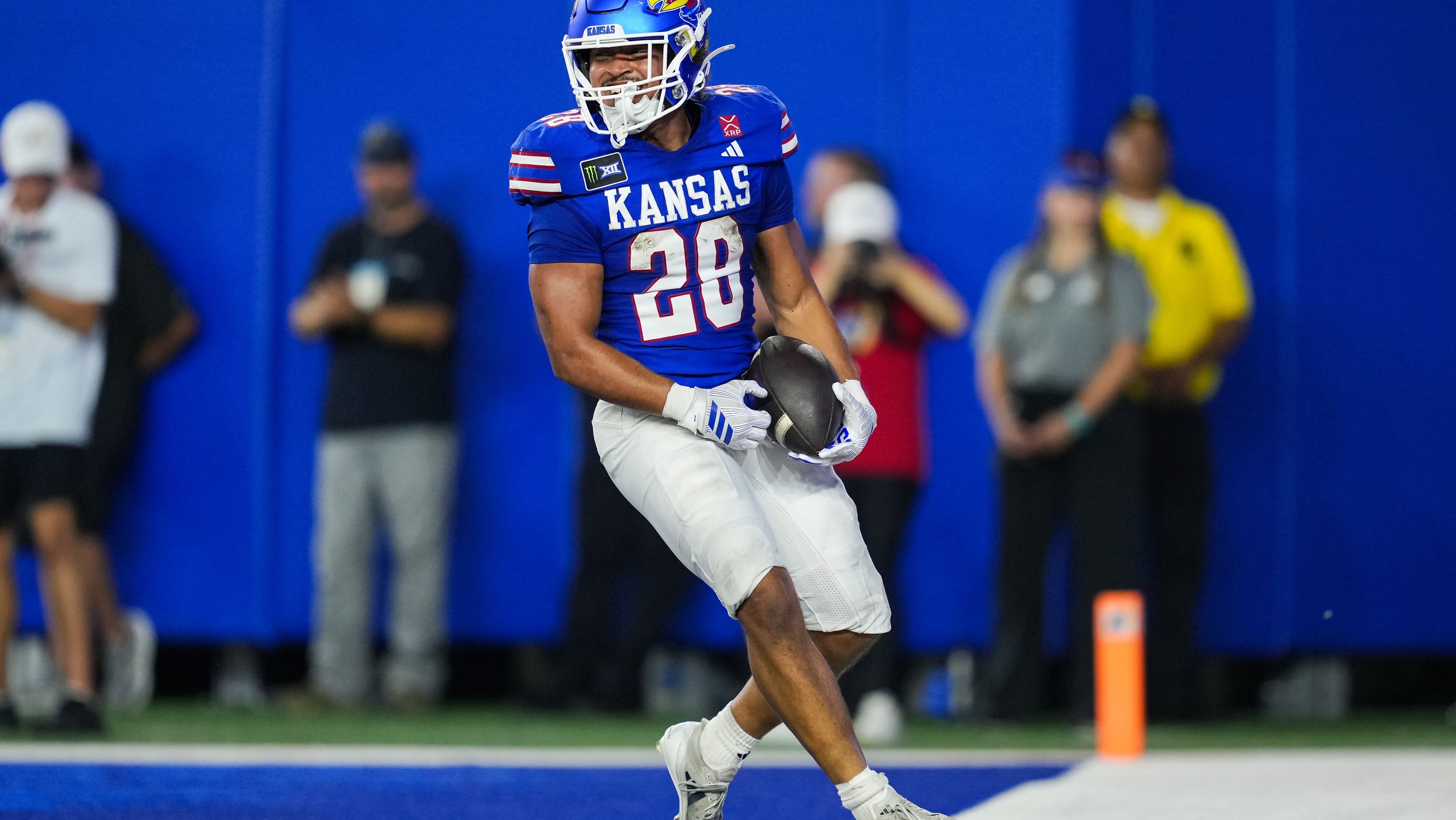 Kansas Jayhawks vs Missouri Tigers: Where to watch the match online, live stream, TV channels, and kick-off time | Goal.com US