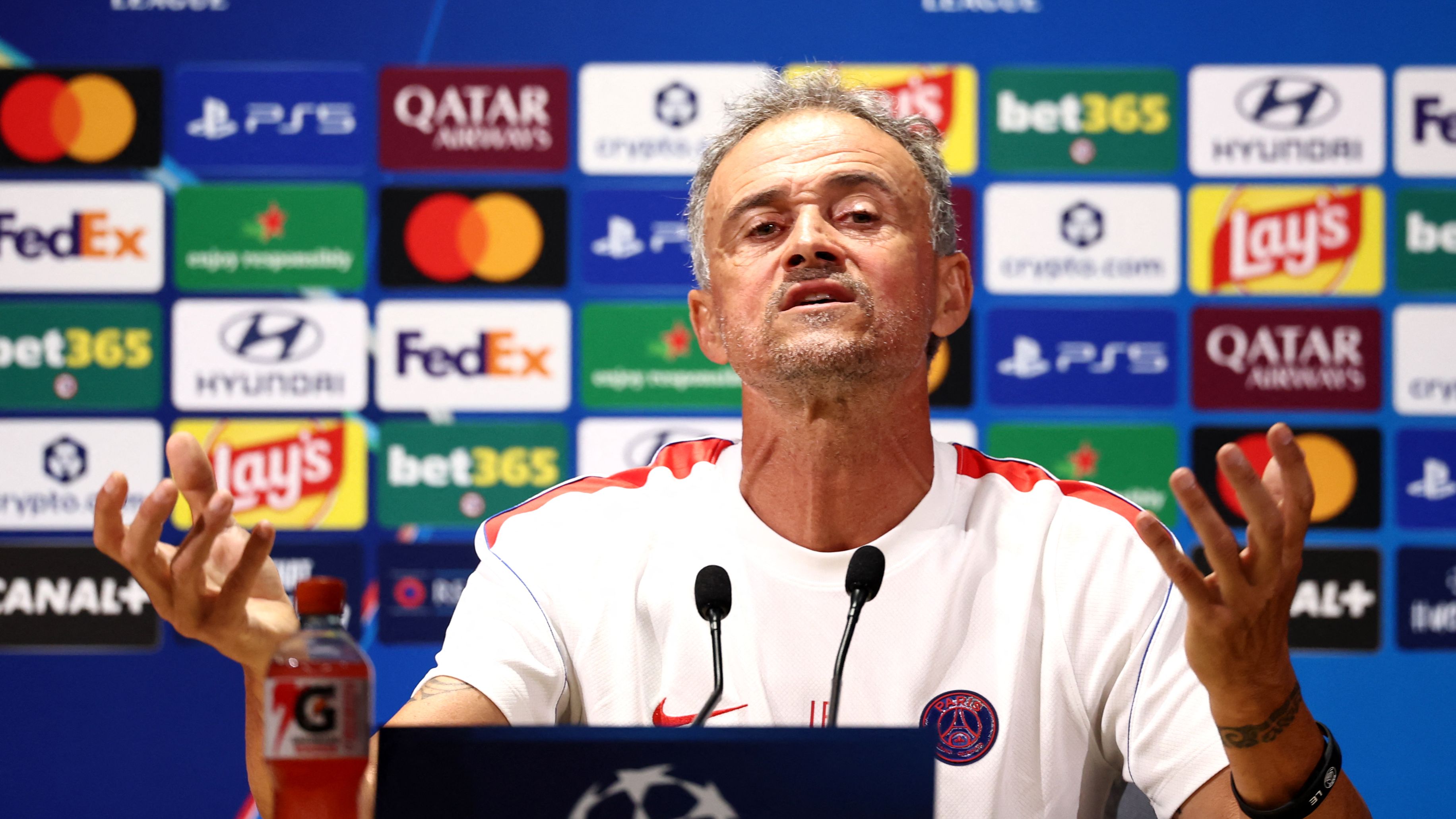 FBL-EUR-C1-PSG-PRESSER