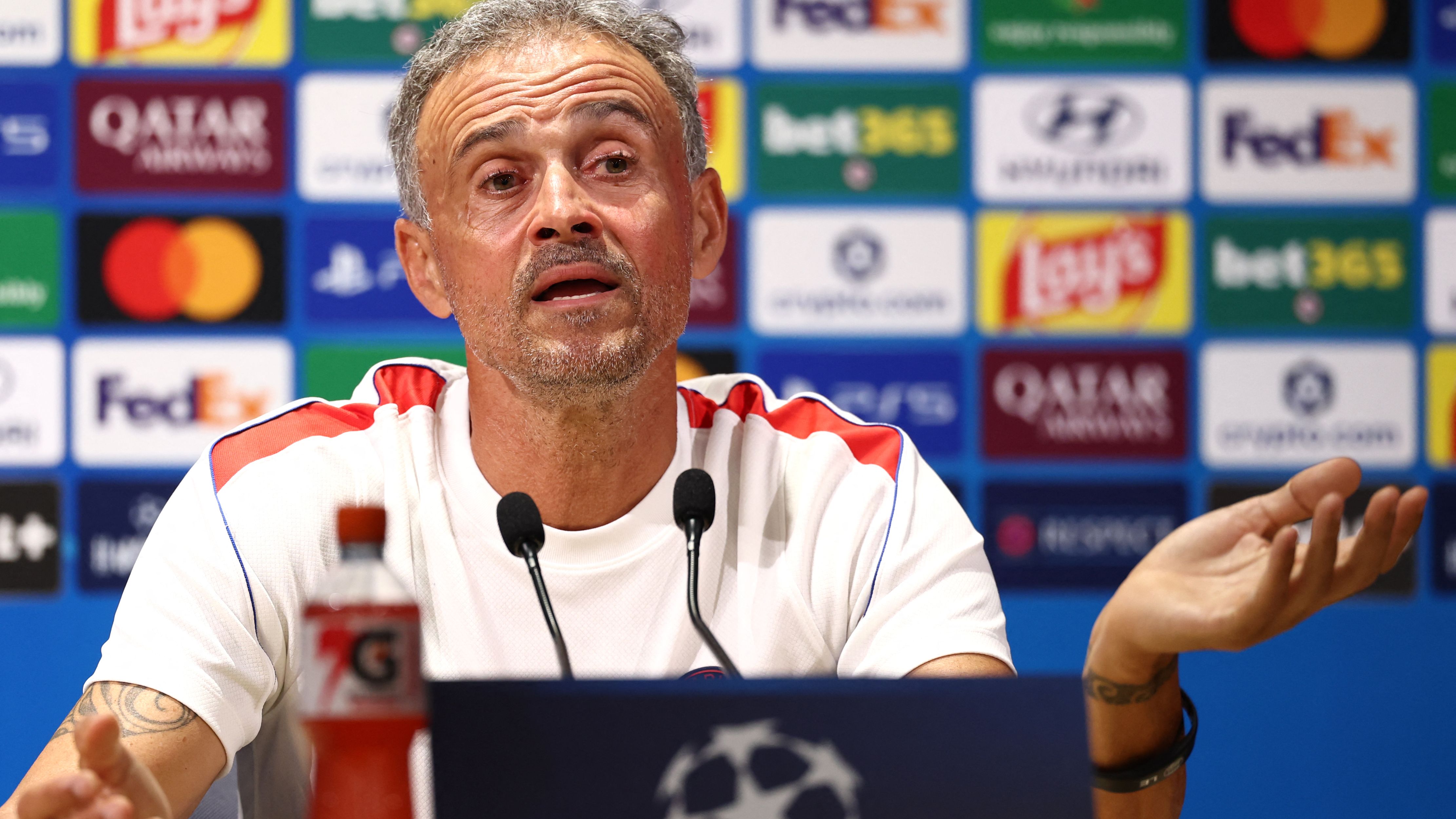 FBL-EUR-C1-PSG-PRESSER