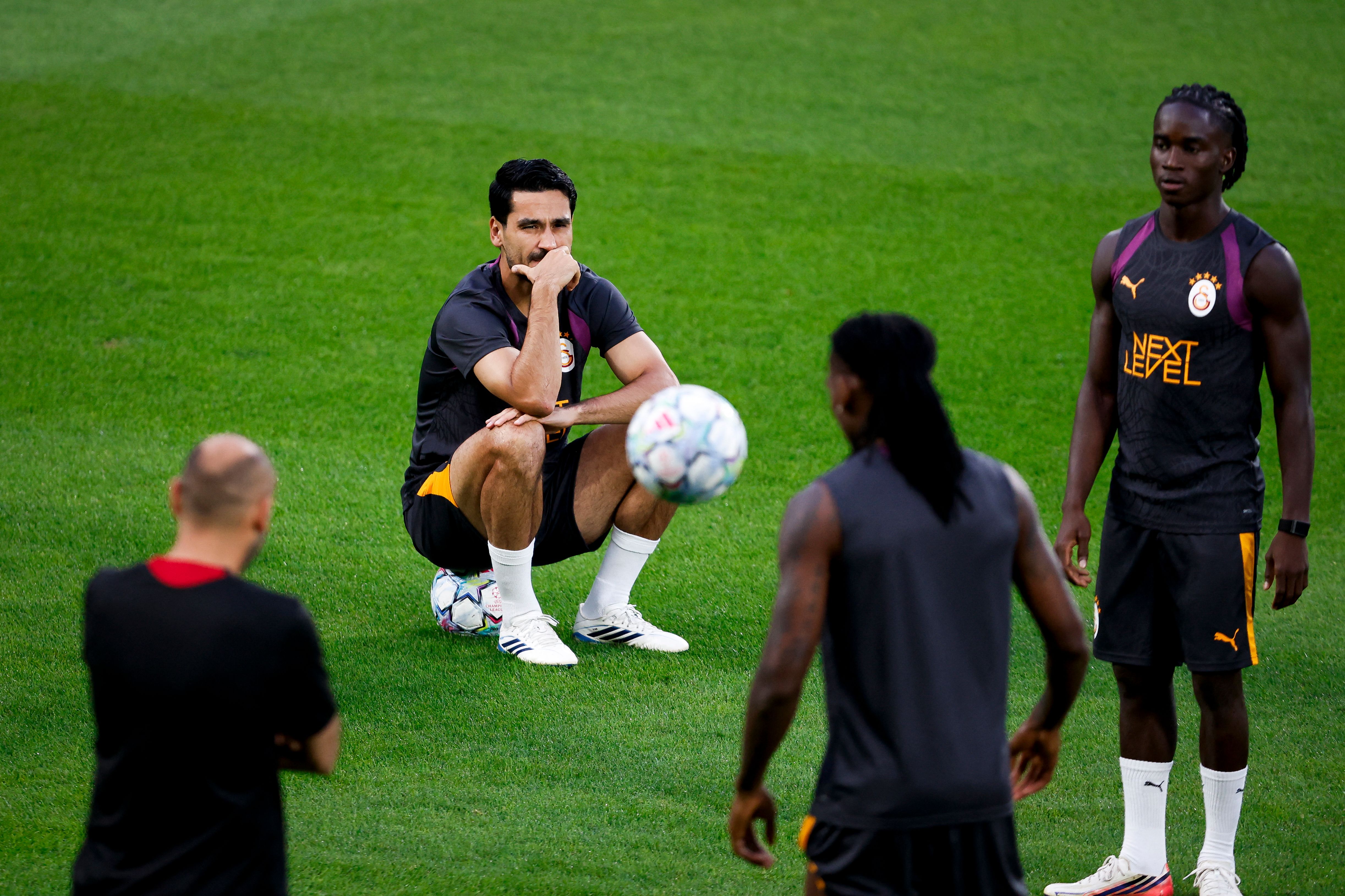 FBL-EUR-C1-GALATASARAY-TRAINING