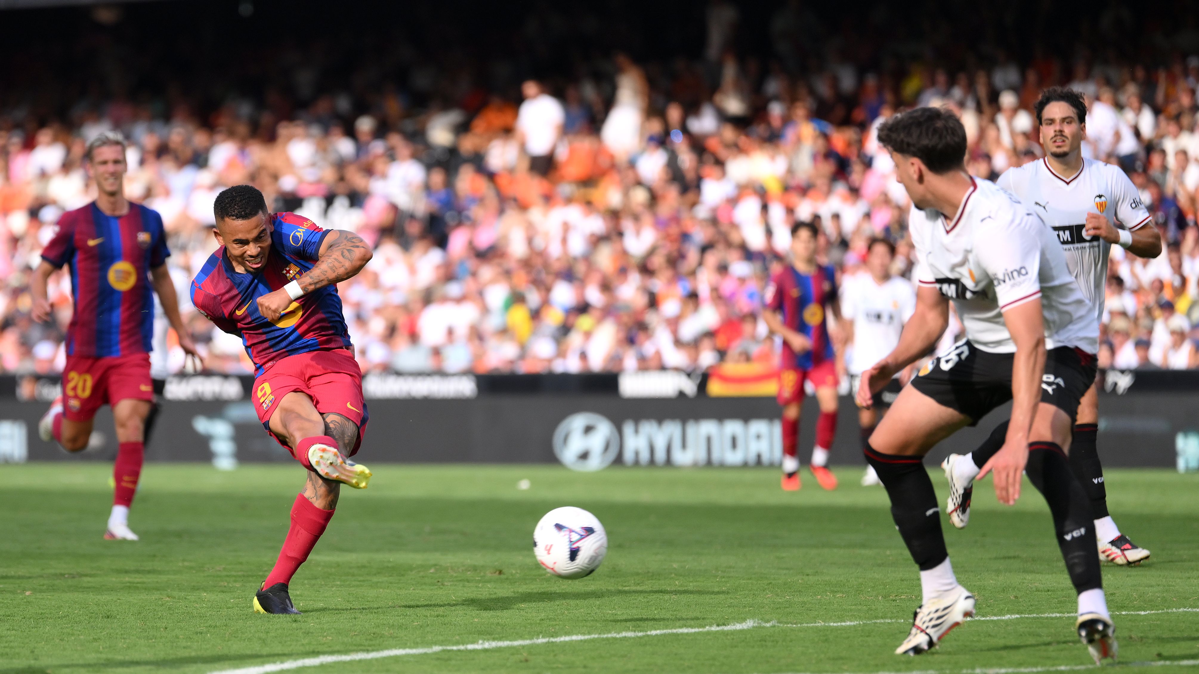 Valencia CF v FC Barcelona - LaLiga EA Sports 2026/27