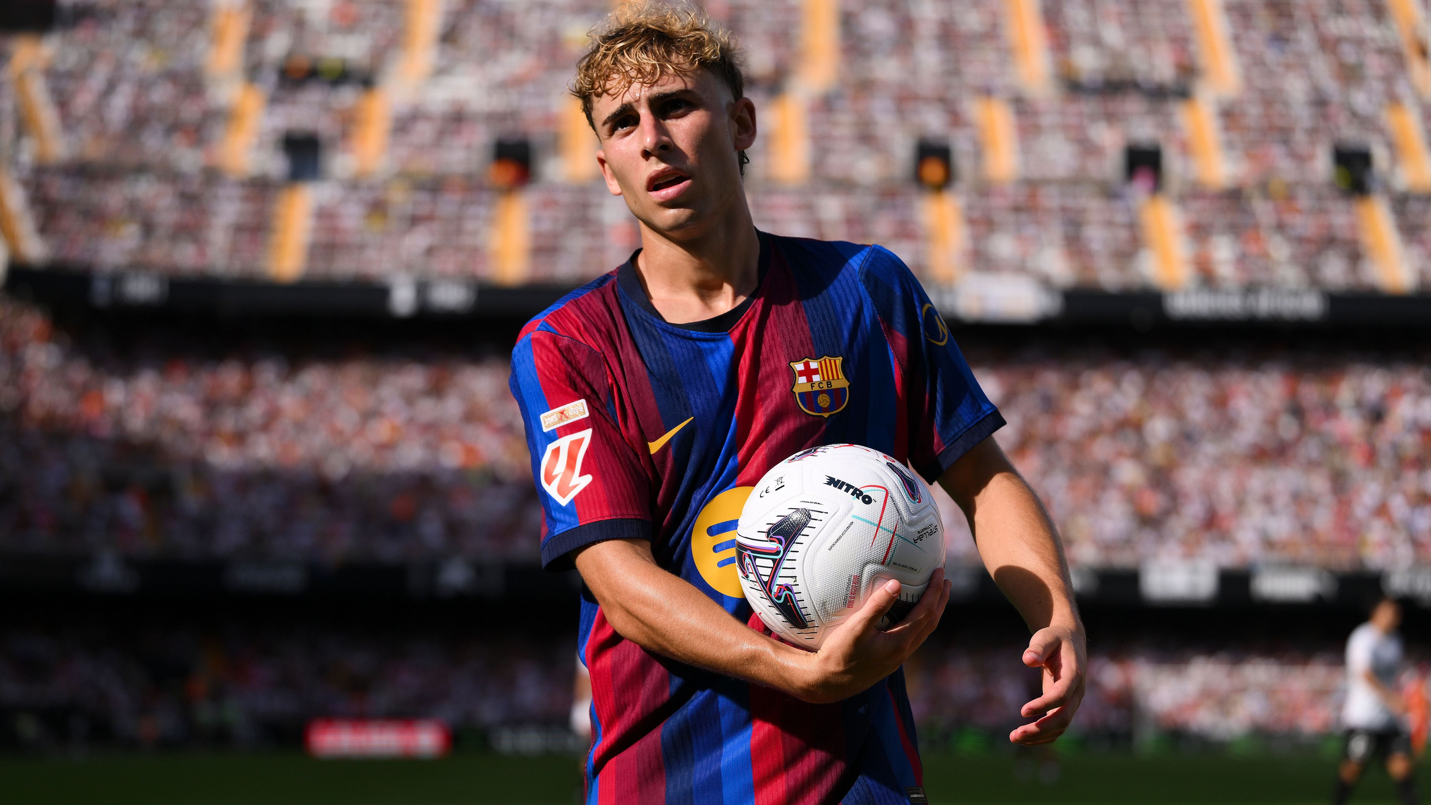Valencia CF v FC Barcelona - LaLiga EA Sports 2026/27