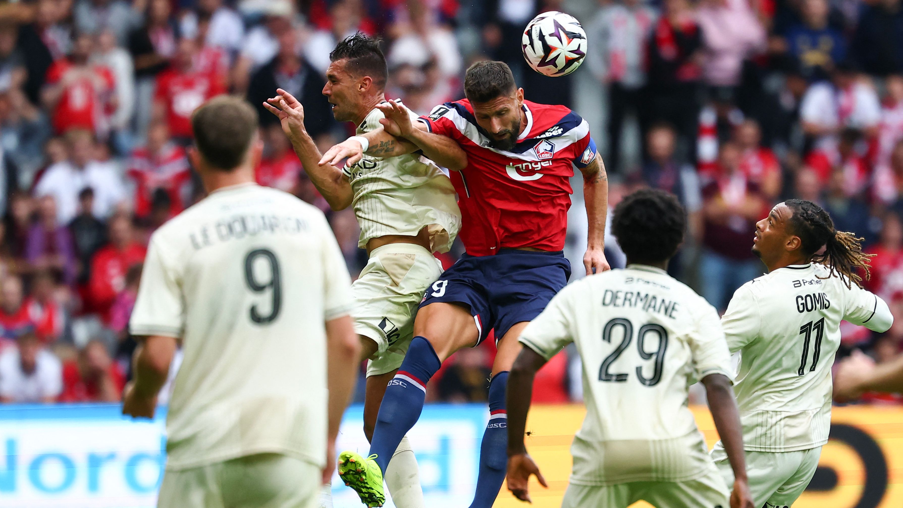 FBL-FRA-LIGUE1-LILLE-TROYES