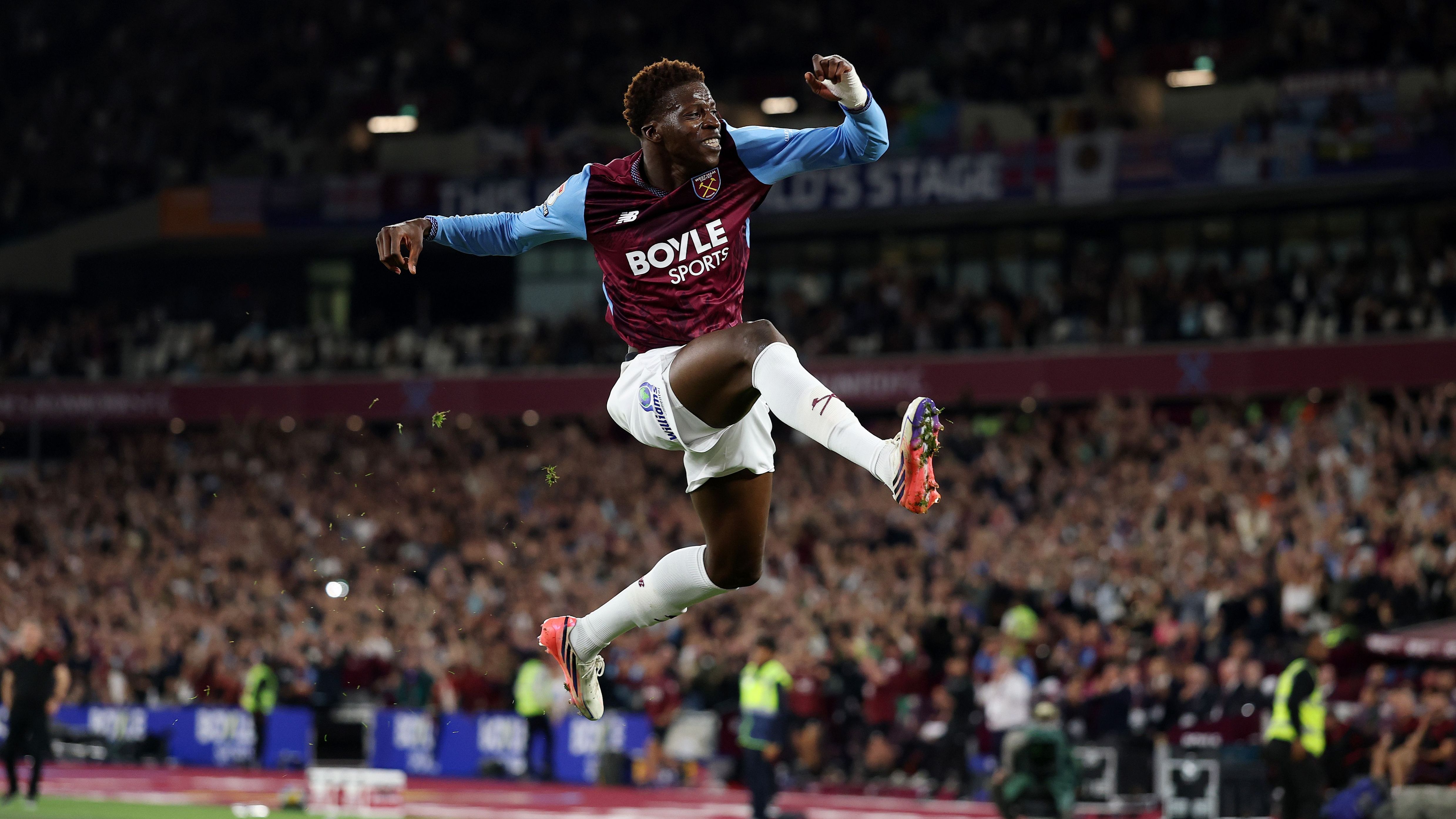 West Ham United v Wrexham - Sky Bet Championship 2026/27
