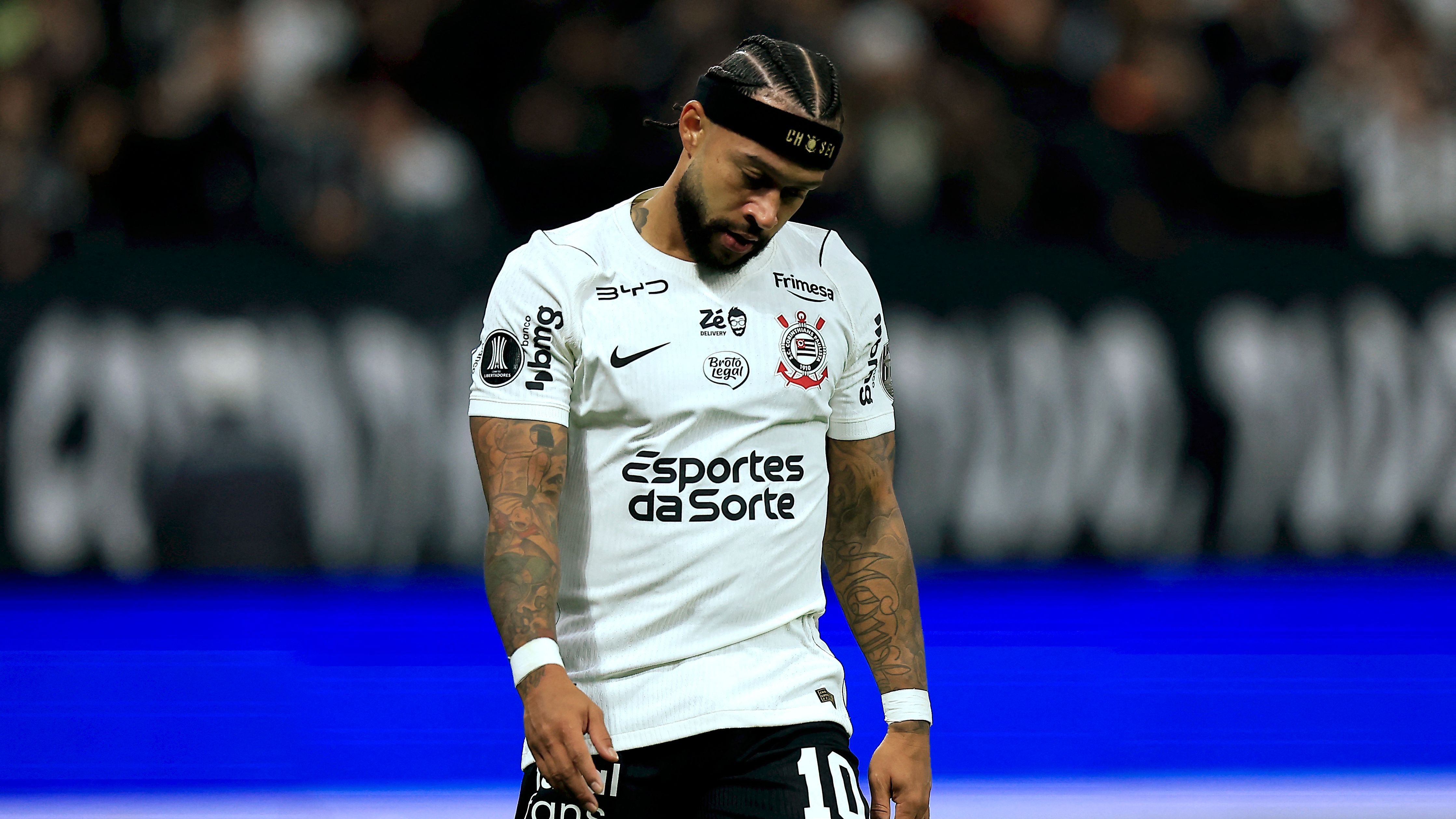 FBL-LIBERTADORES-CORINTHIANS-ESTUDIANTES