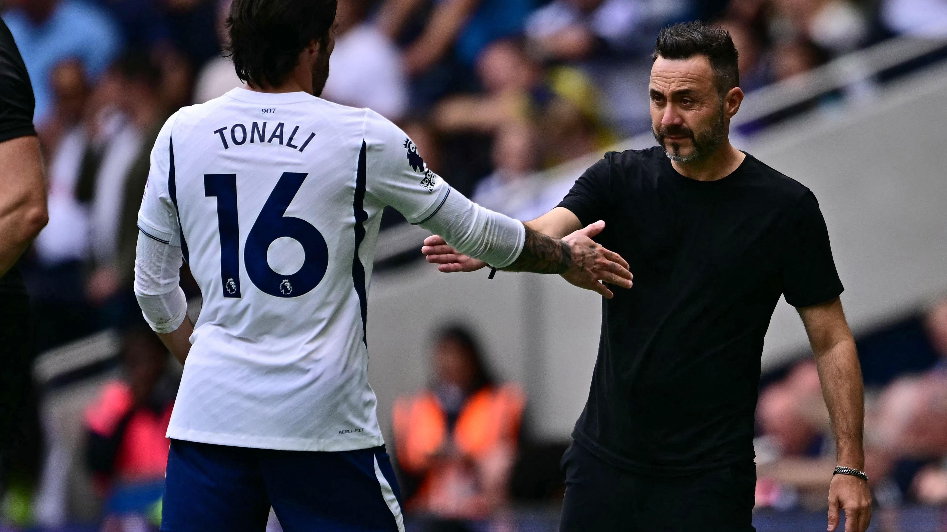 FBL-ENG-PR-TOTTENHAM-ASTON VILLA