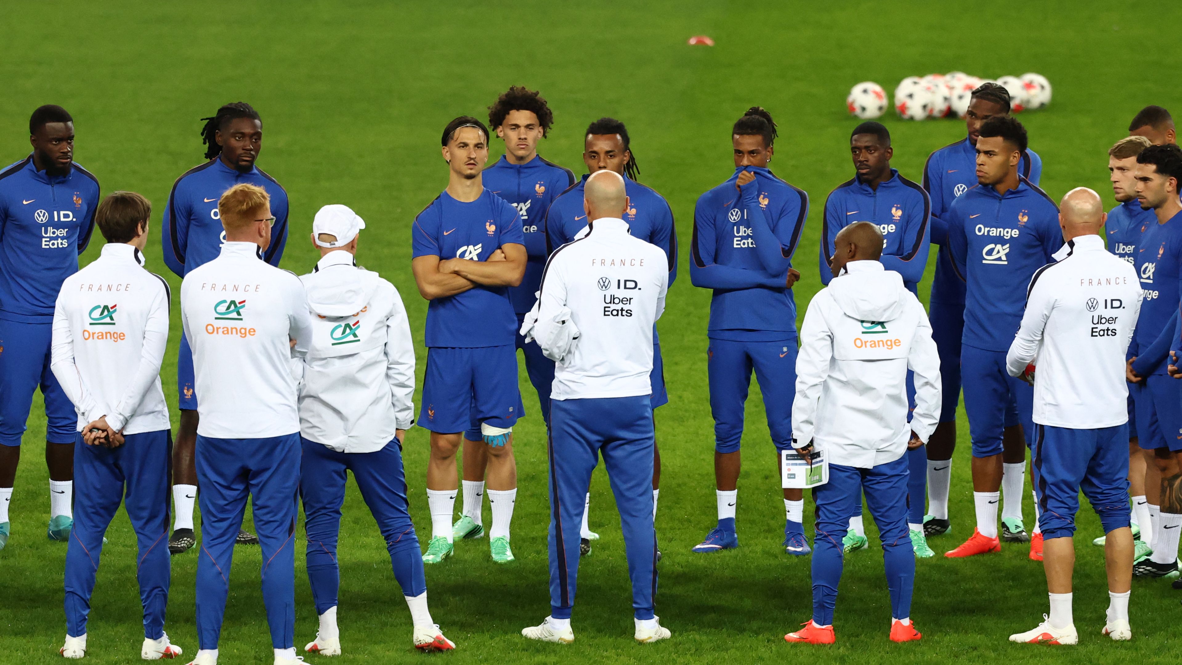 FBL-EUR-NATIONS-FRA-TUR-TRAINING