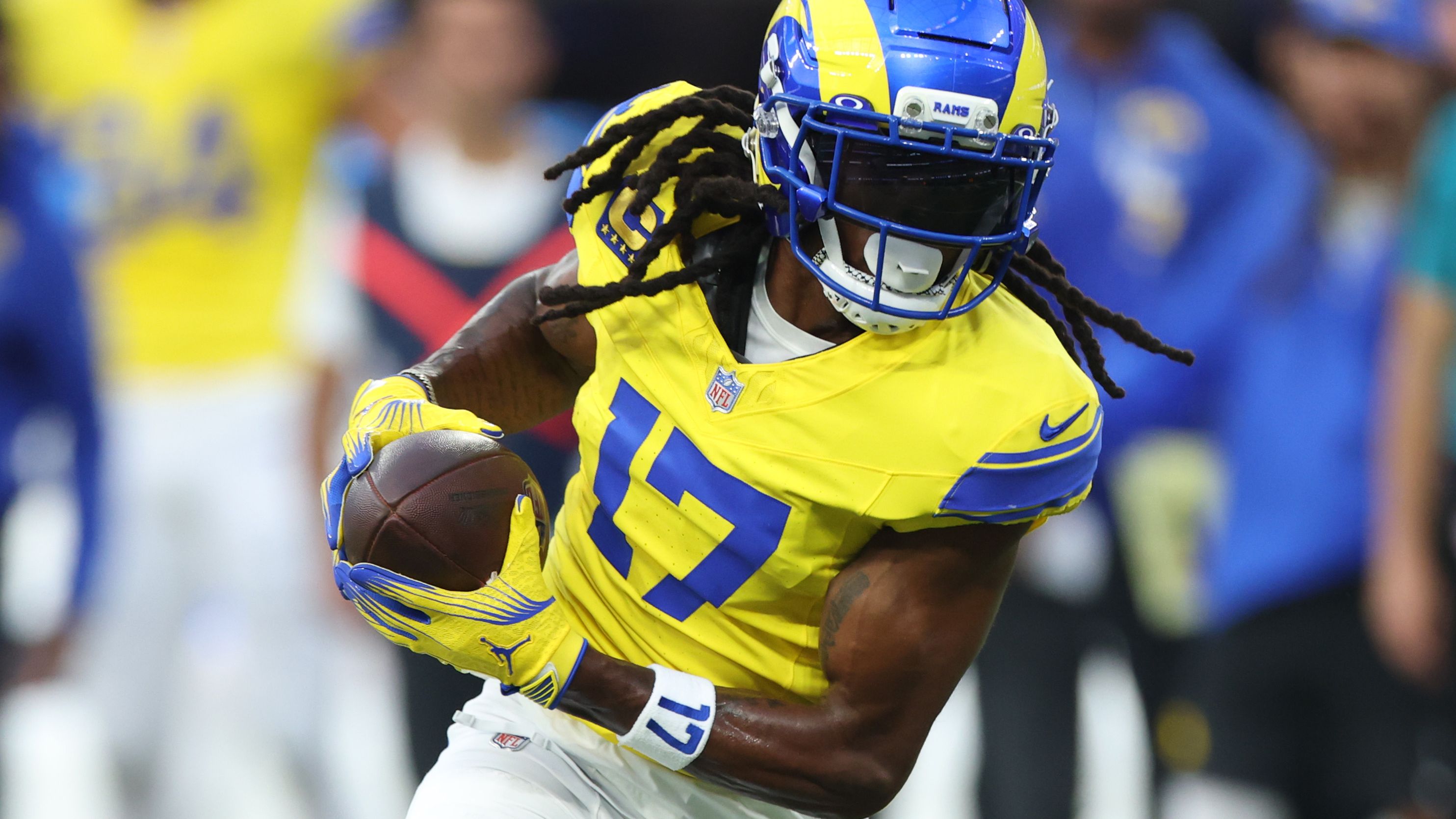 New York Giants v Los Angeles Rams