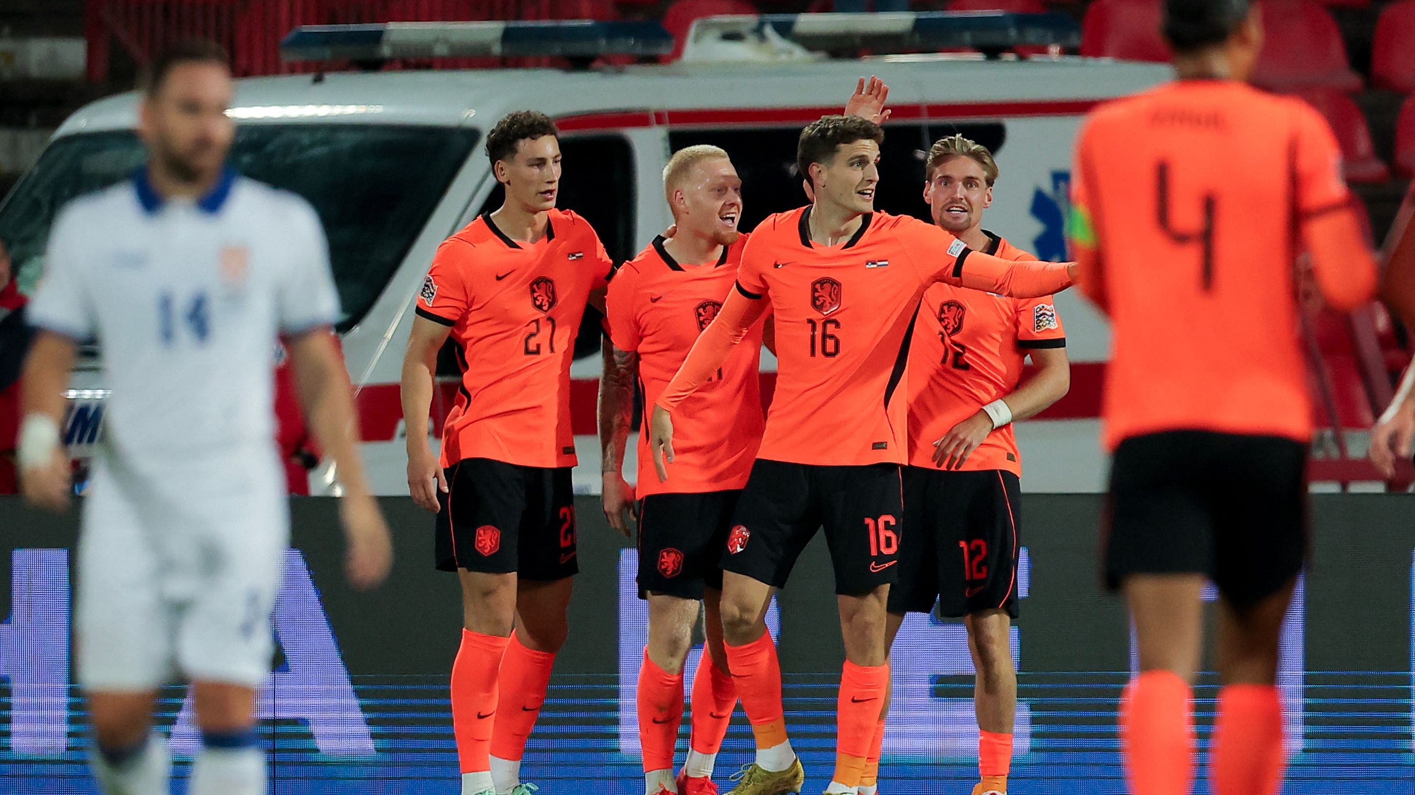 FBL-EUR-NATIONS-SRB-NED