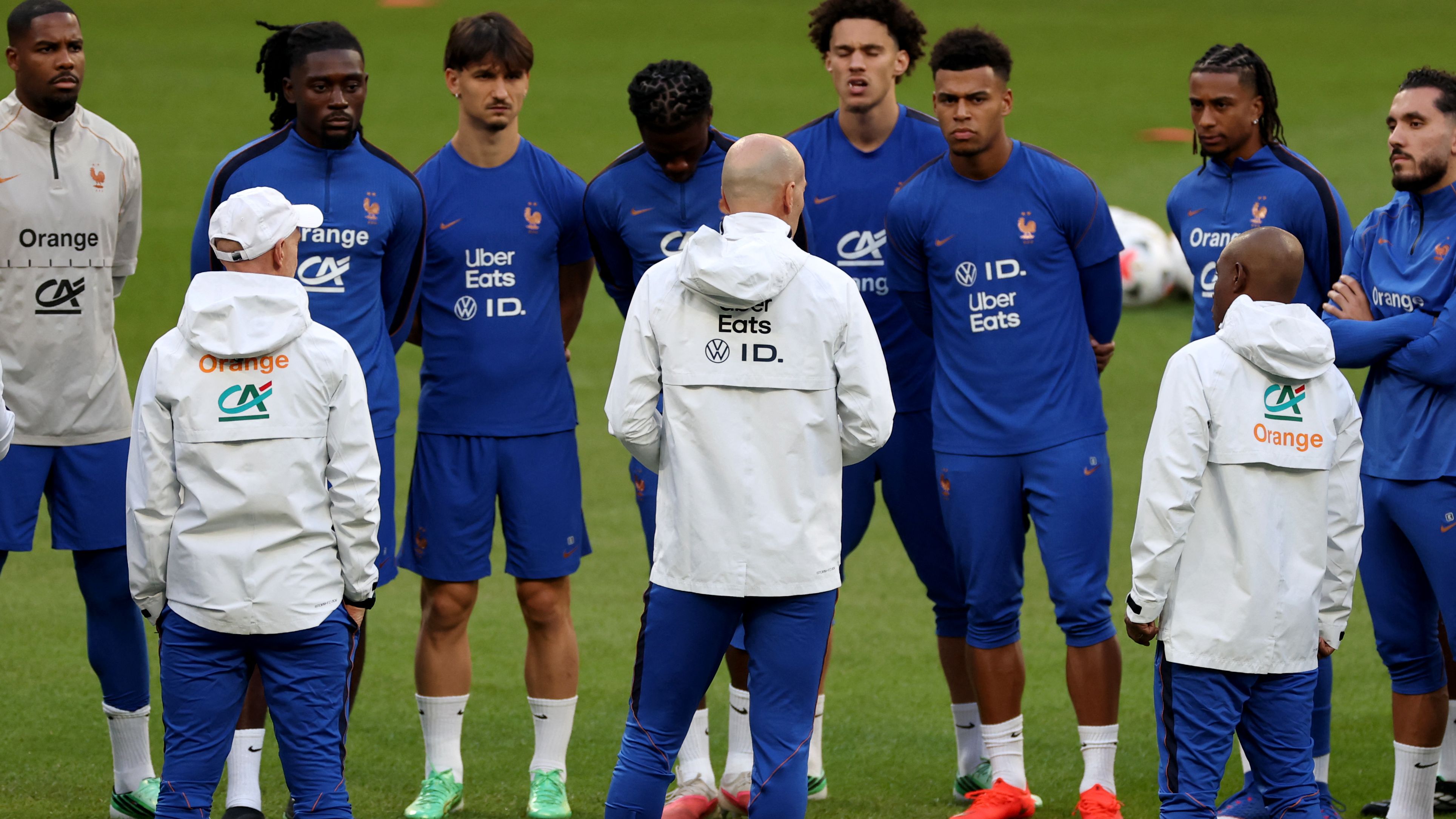 FBL-EUR-NATIONS-FRA-TRAINING