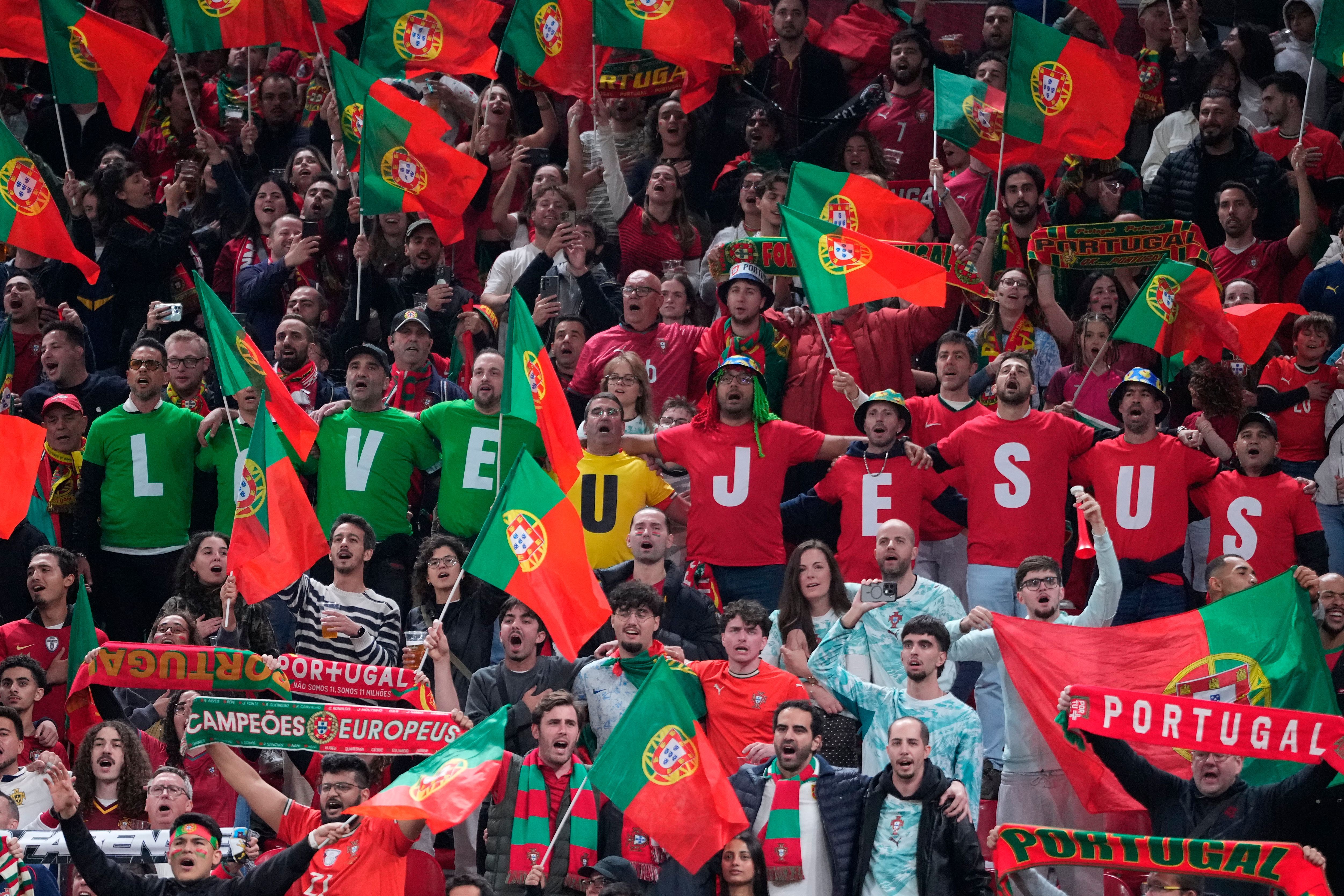 FBL-EUR-NATIONS-DEN-POR
