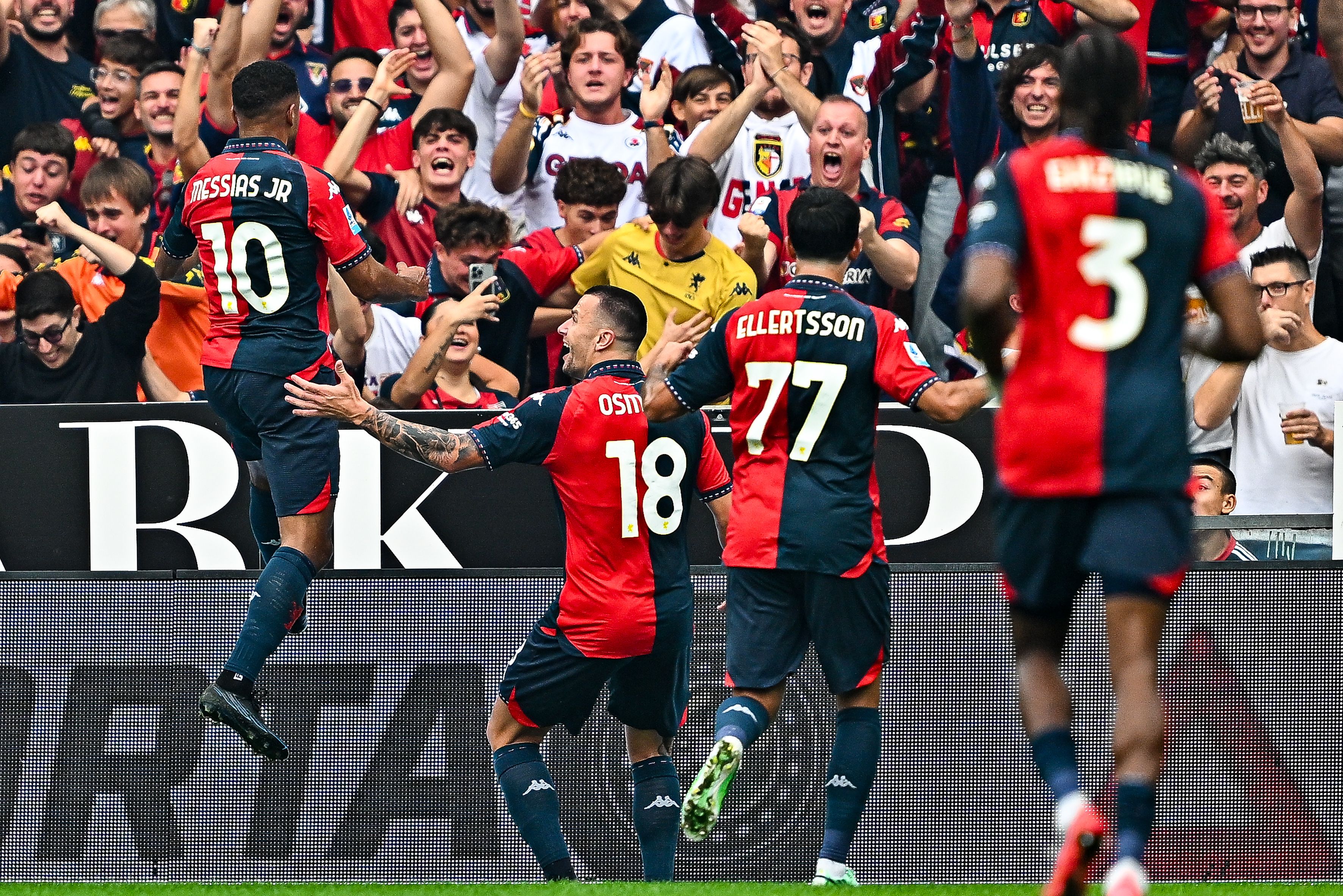 Genoa CFC v ACF Fiorentina - Serie A