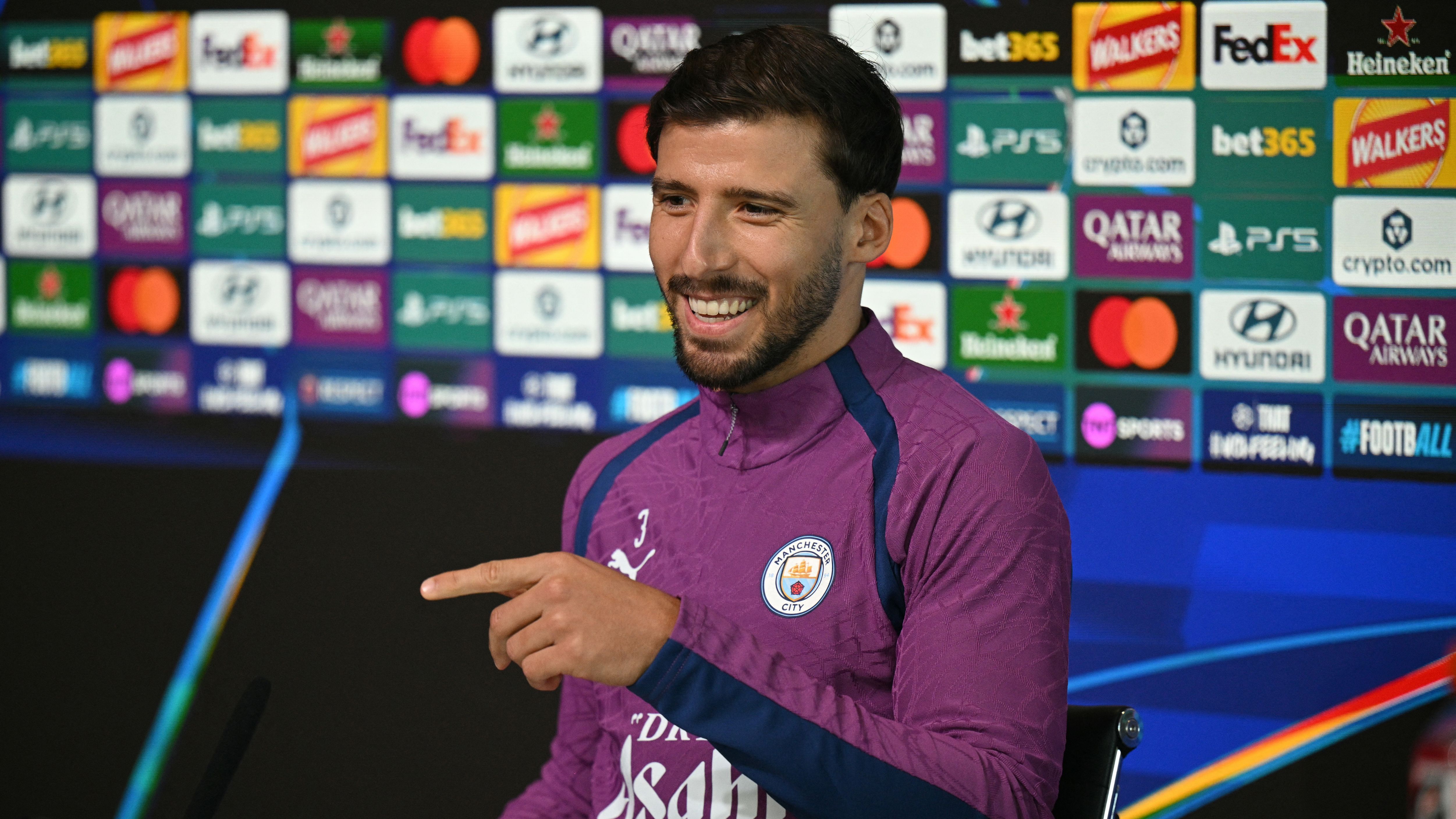 FBL-EUR-C1-MAN CITY-PRESSER