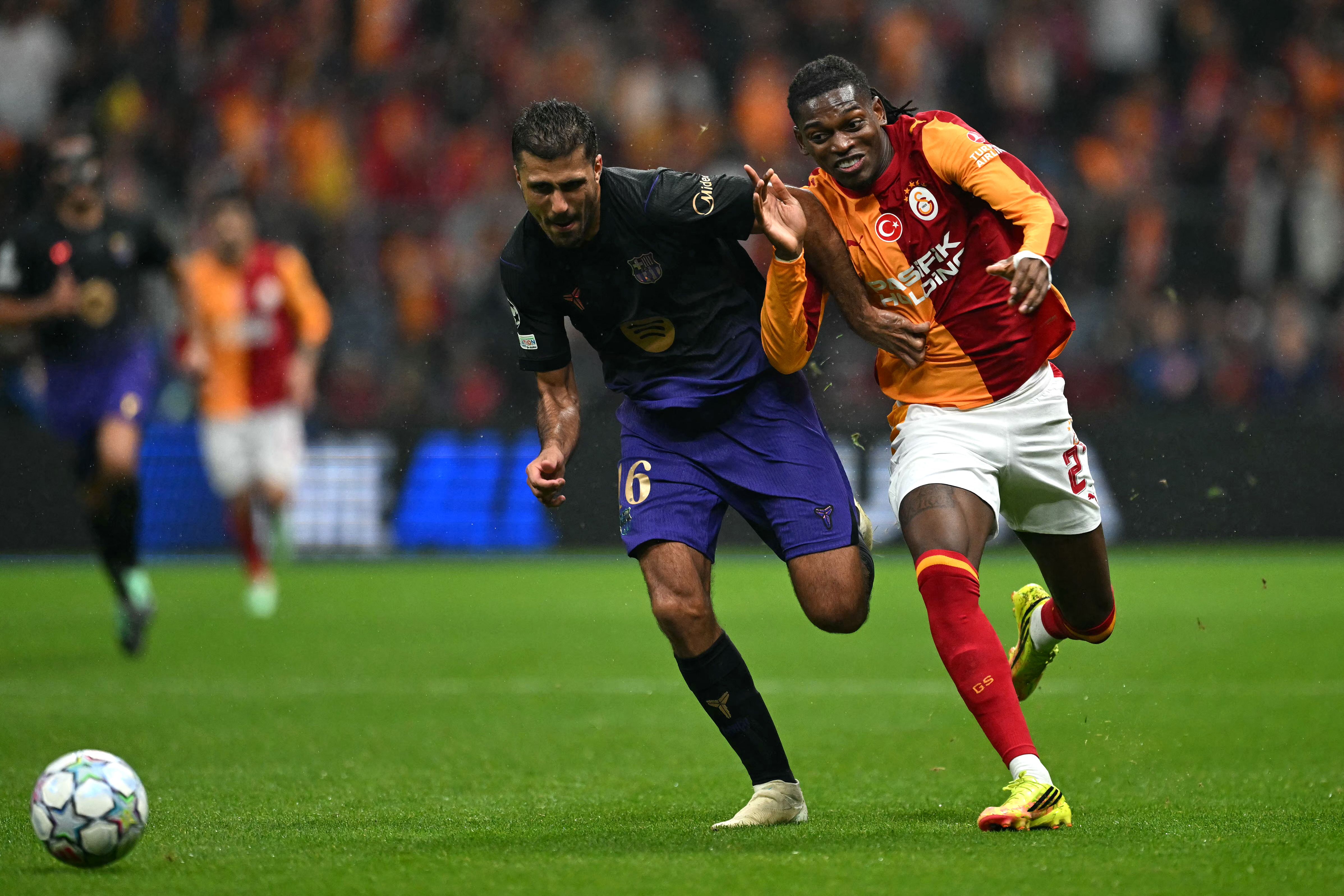 FBL-EUR-C1-GALATASARAY-BARCELONA