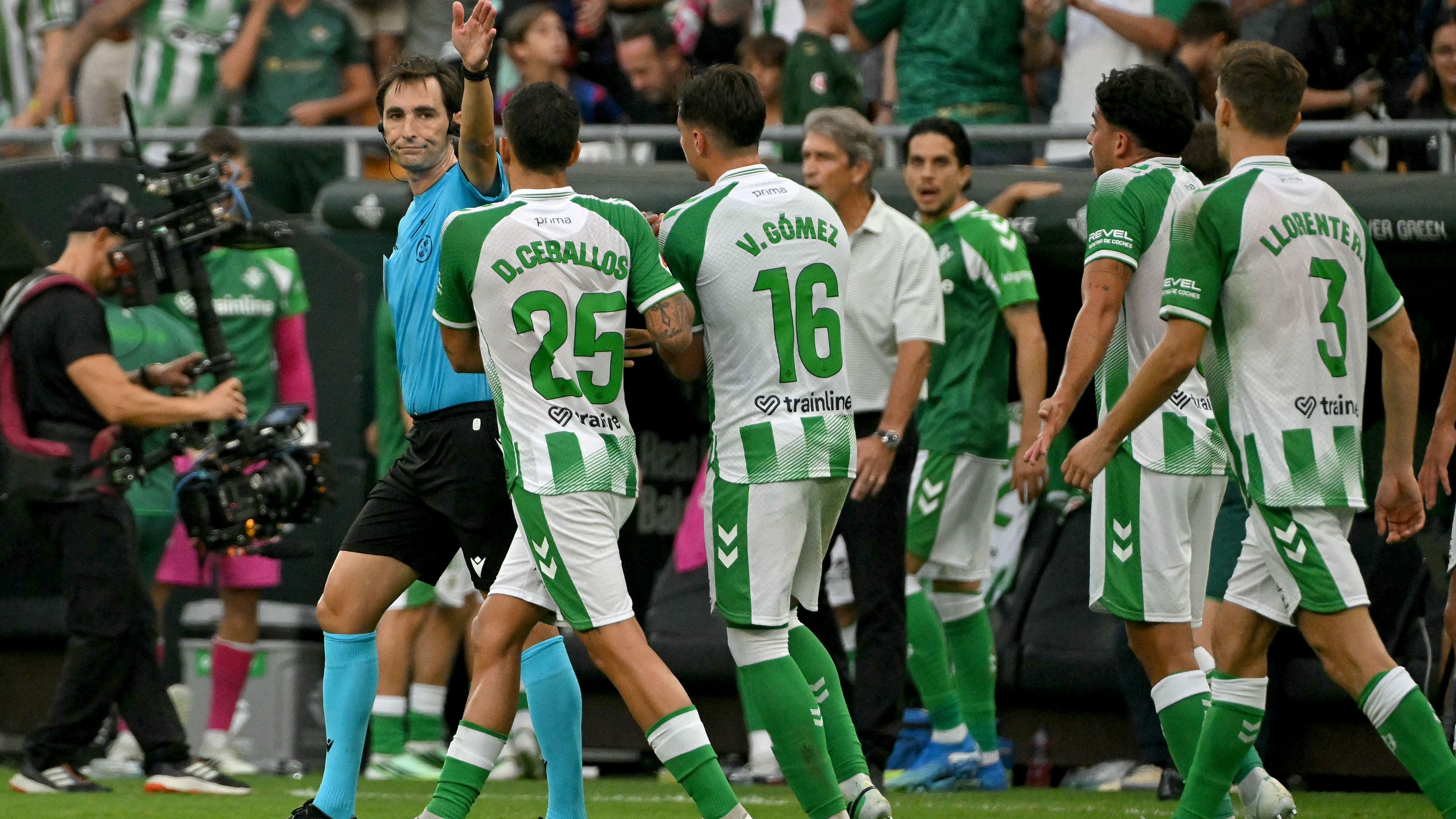 FBL-ESP-LIGA-BETIS-BARCELONA
