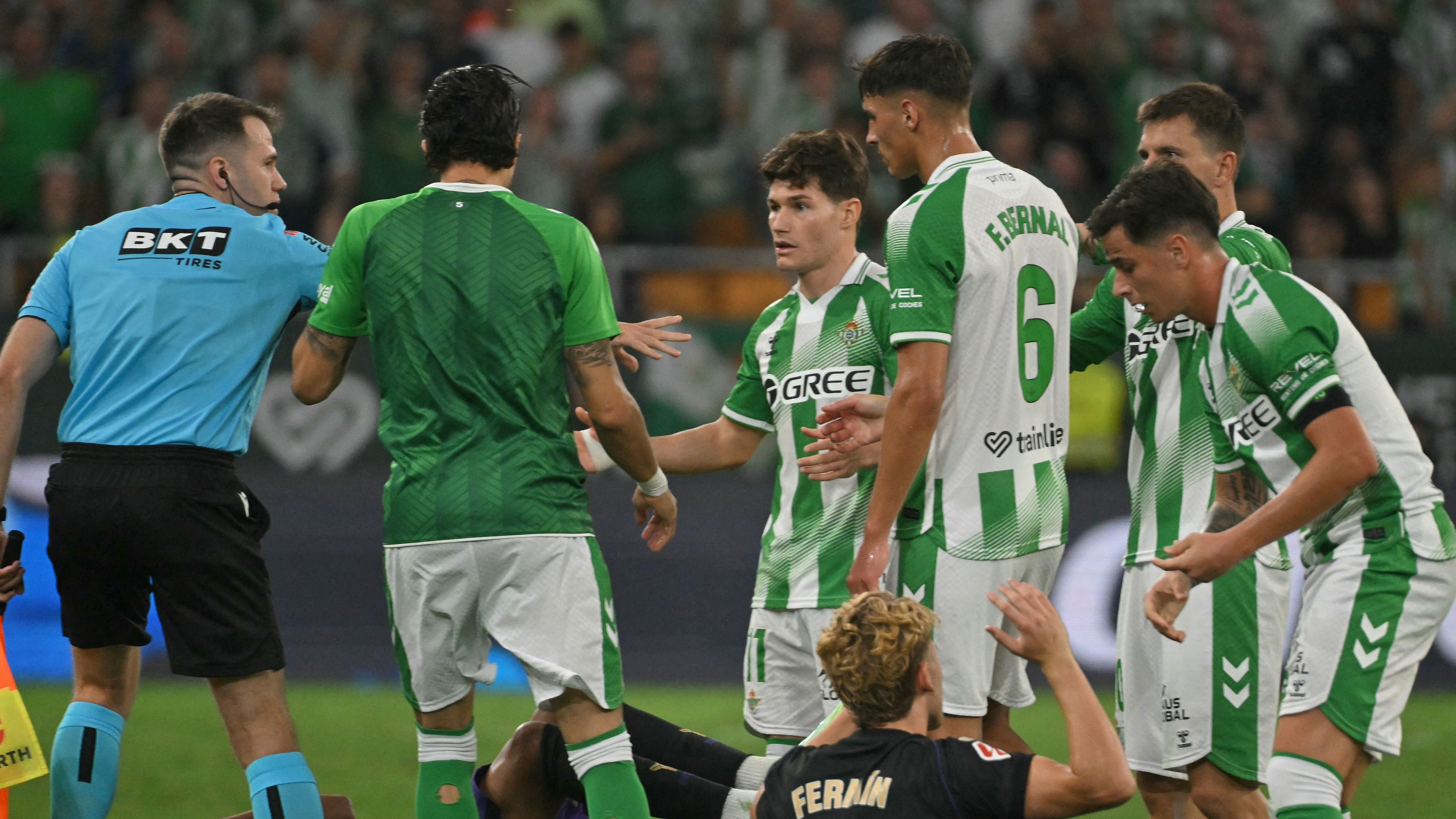 FBL-ESP-LIGA-BETIS-BARCELONA