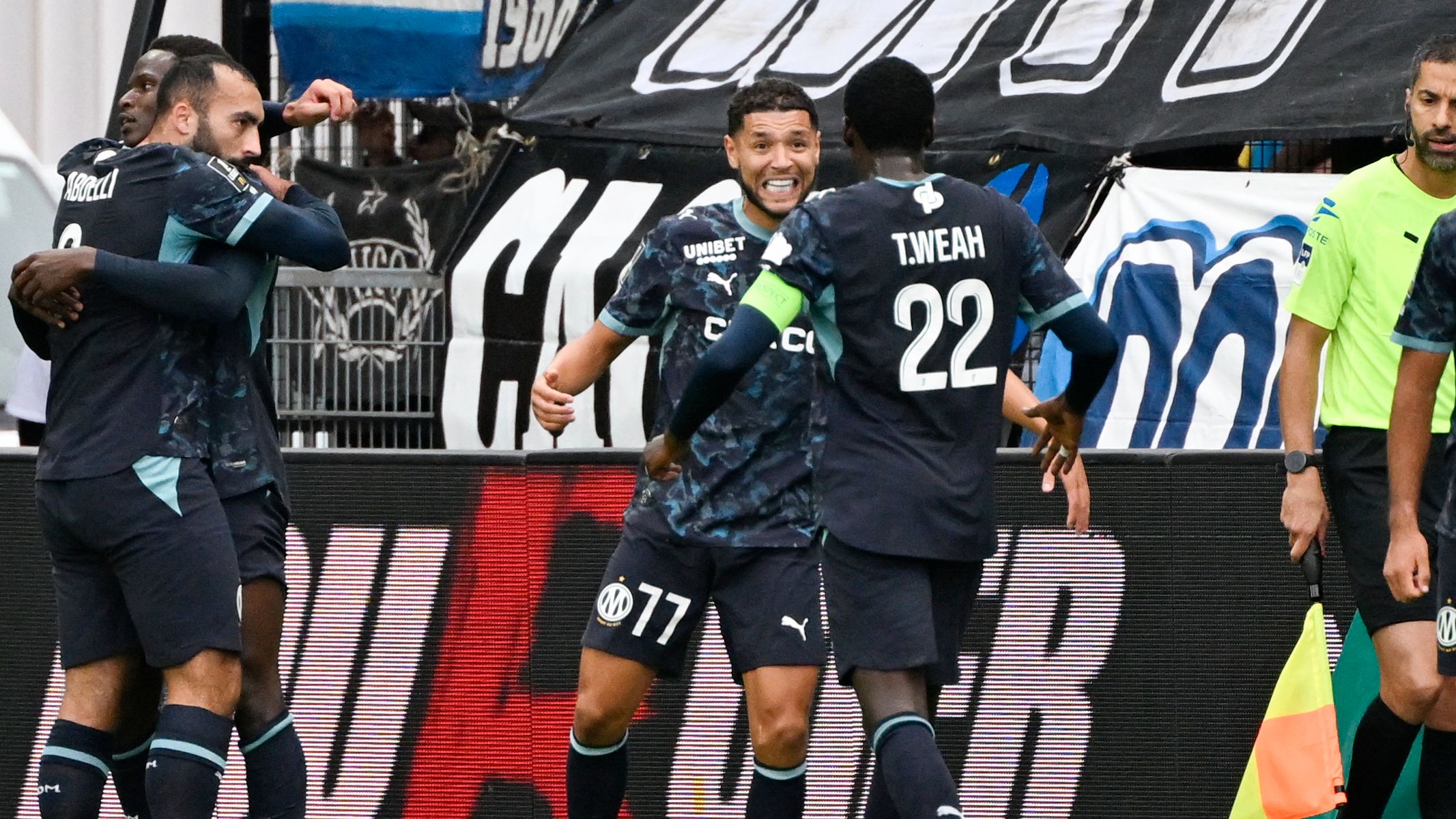 FBL-FRA-LIGUE1-ANGERS-MARSEILLE