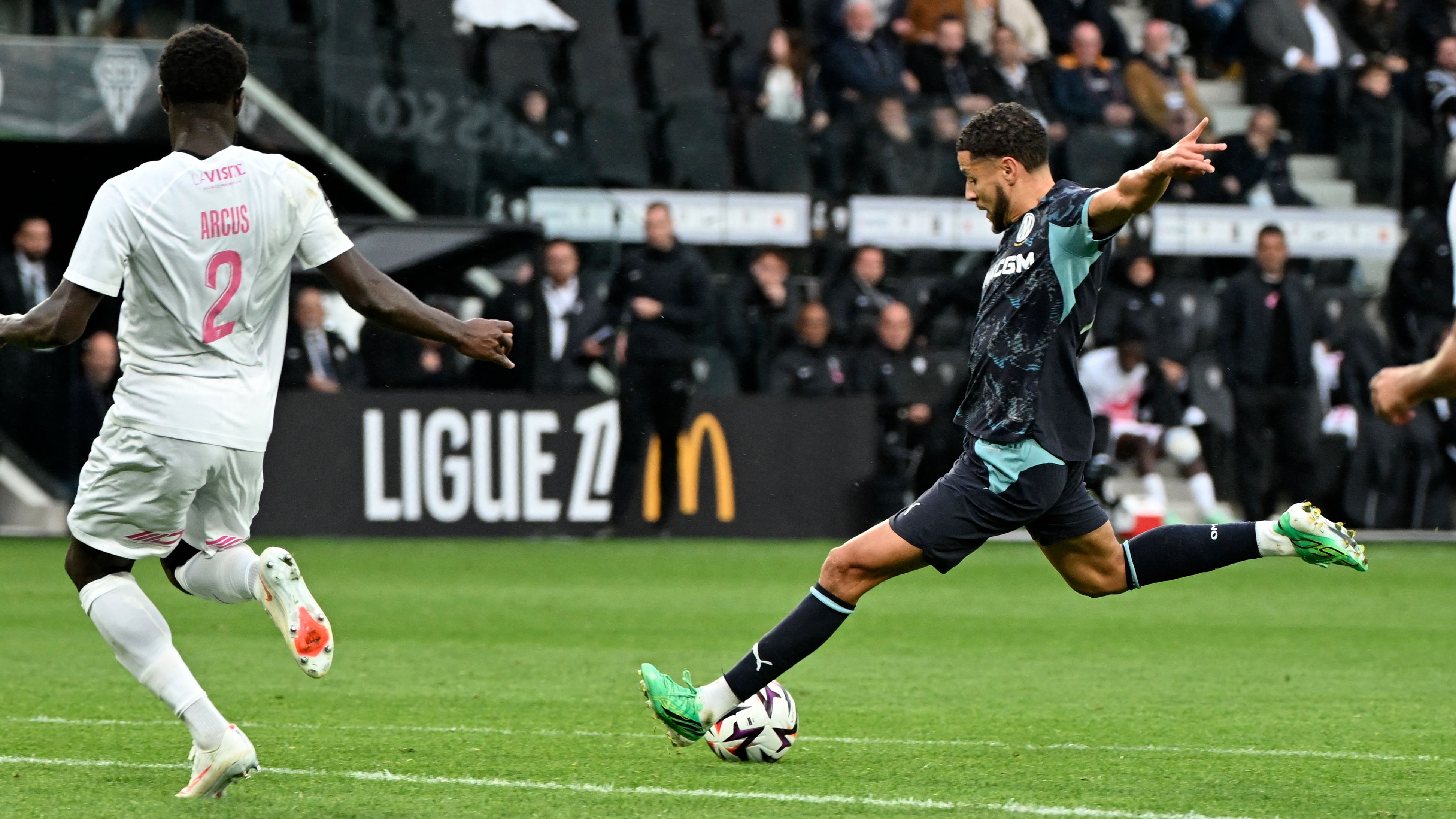 FBL-FRA-LIGUE1-ANGERS-MARSEILLE