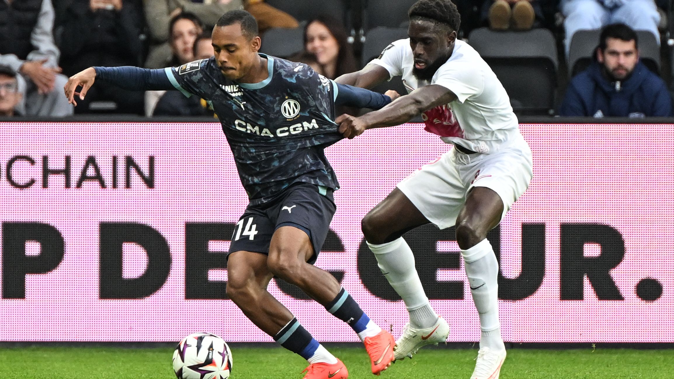 FBL-FRA-LIGUE1-ANGERS-MARSEILLE