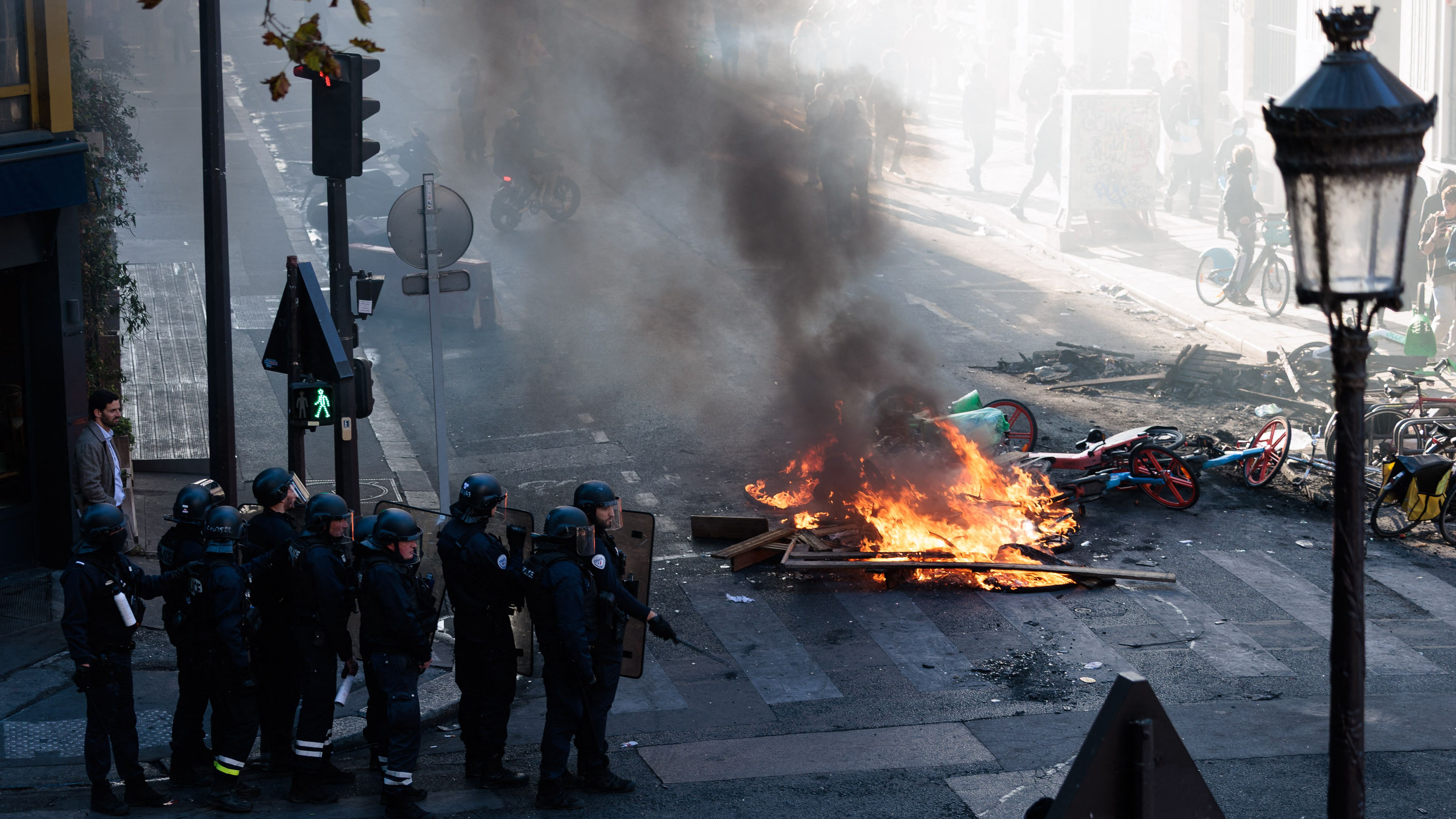 FRANCE-SOCIAL-DEMO-RIOTS-UNREST-CLASHES
