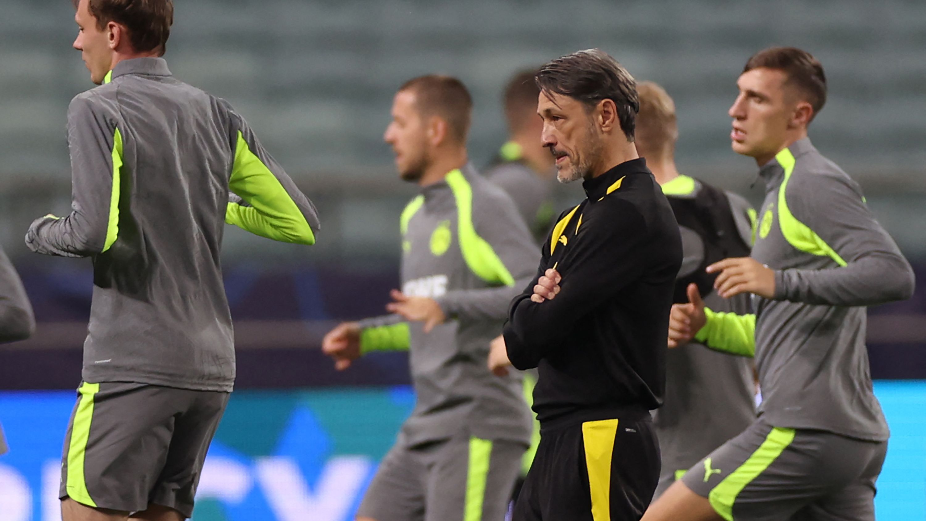FBL-EUR-C1-DORTMUND-TRAINING