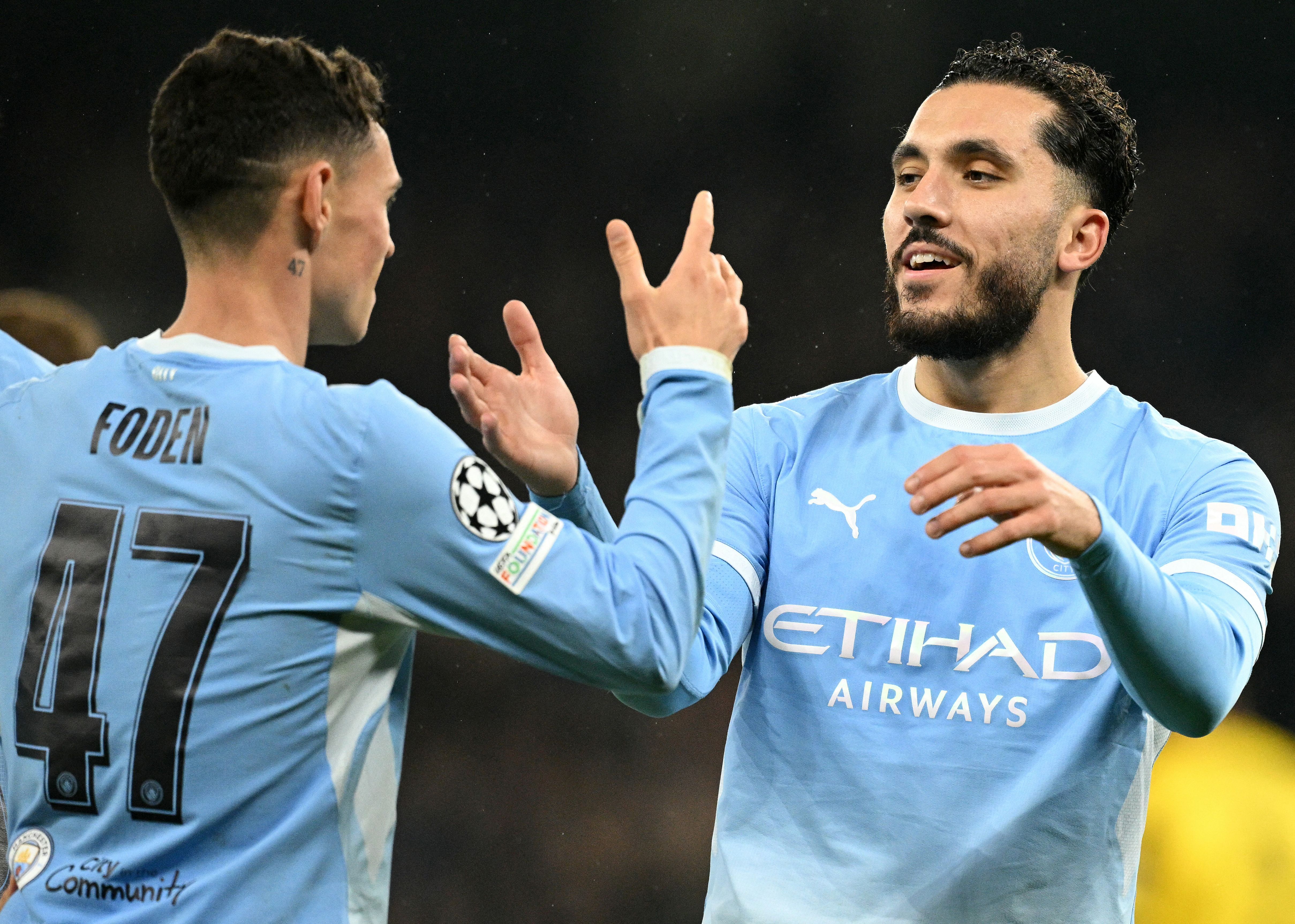 TOPSHOT-FBL-EUR-C1-MAN CITY-AEK