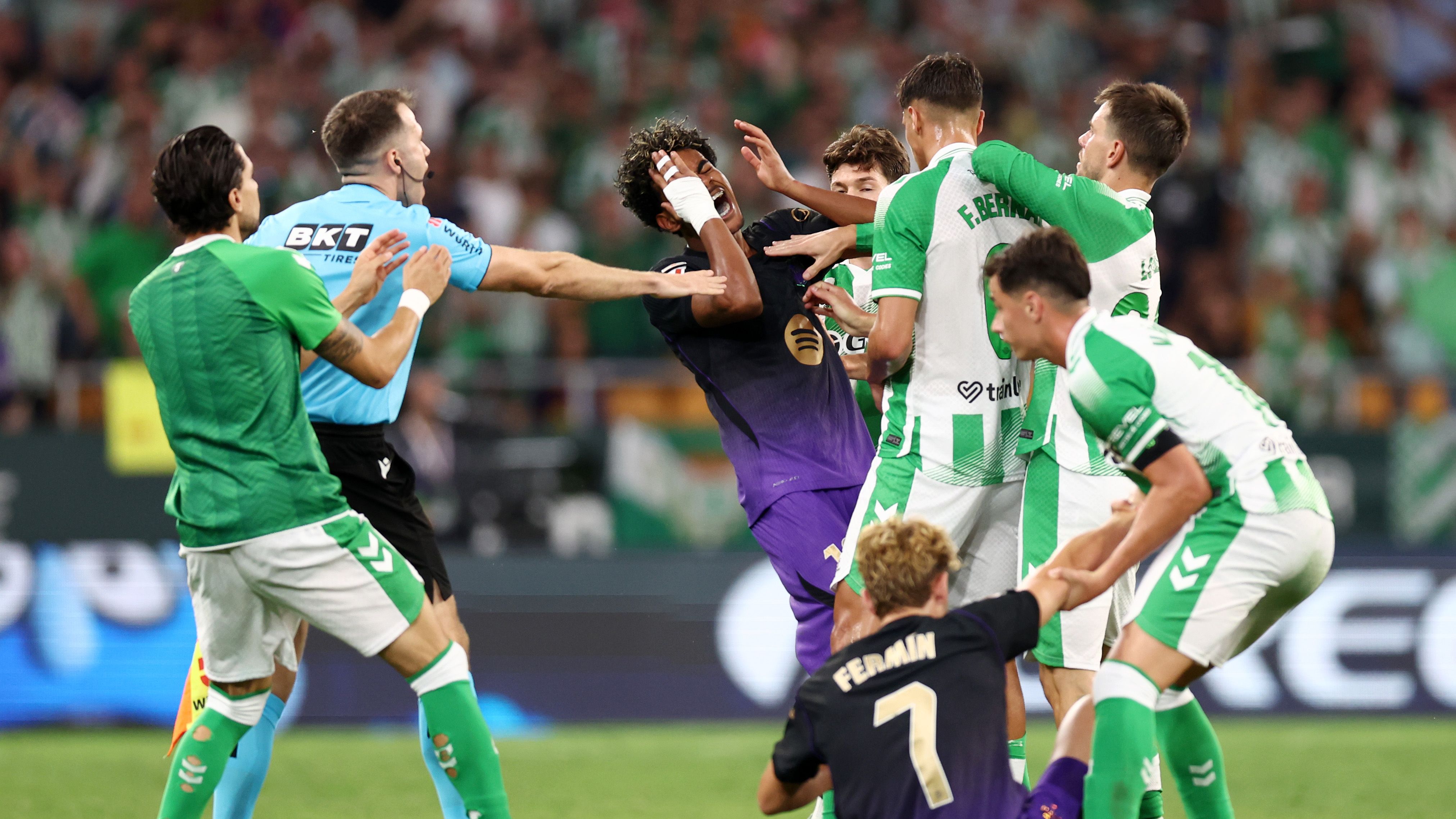Real Betis Balompie v FC Barcelona - LaLiga EA Sports 2026/27