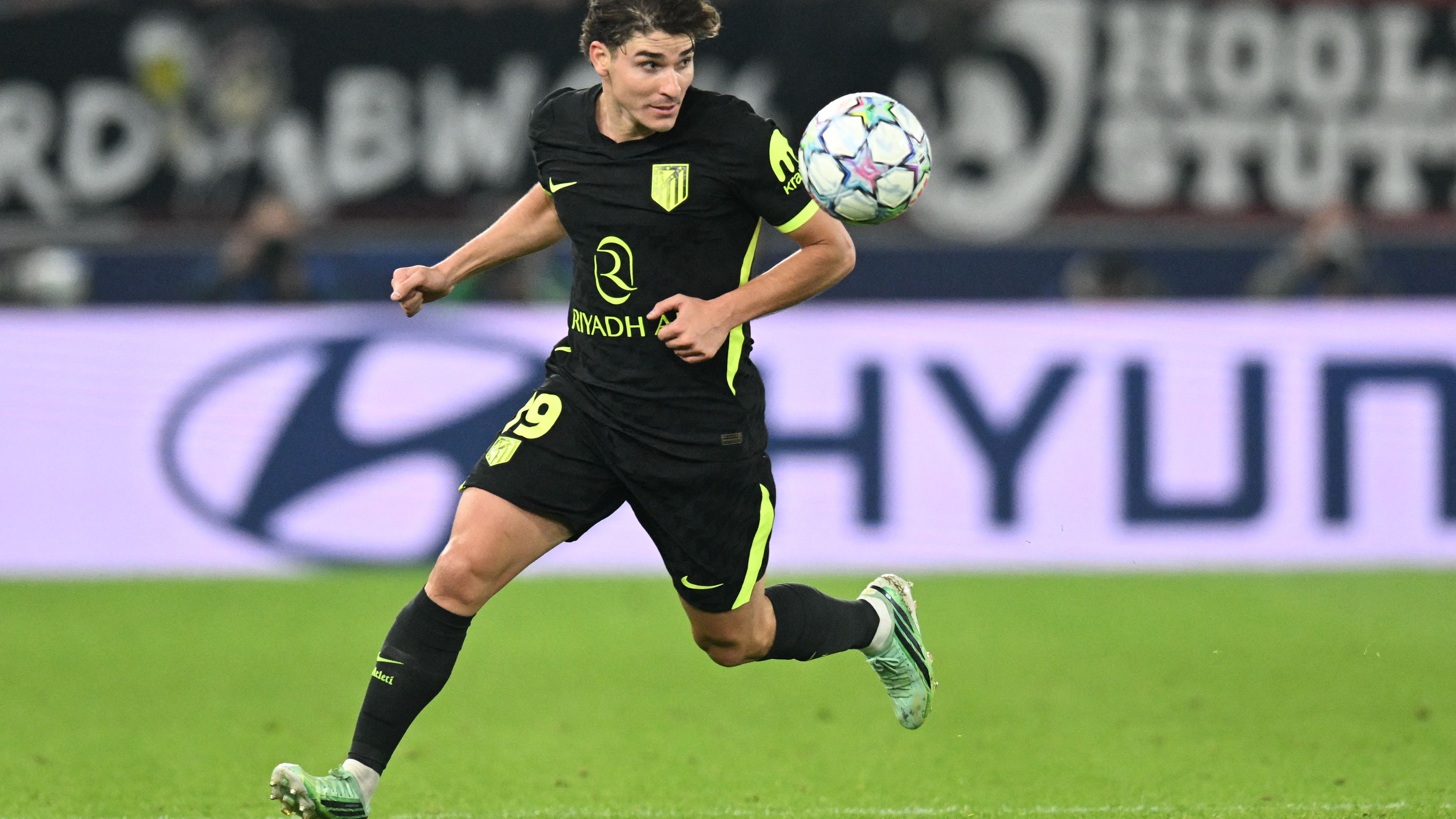 FBL-EUR-C1-STUTTGART-ATLETICO MADRID