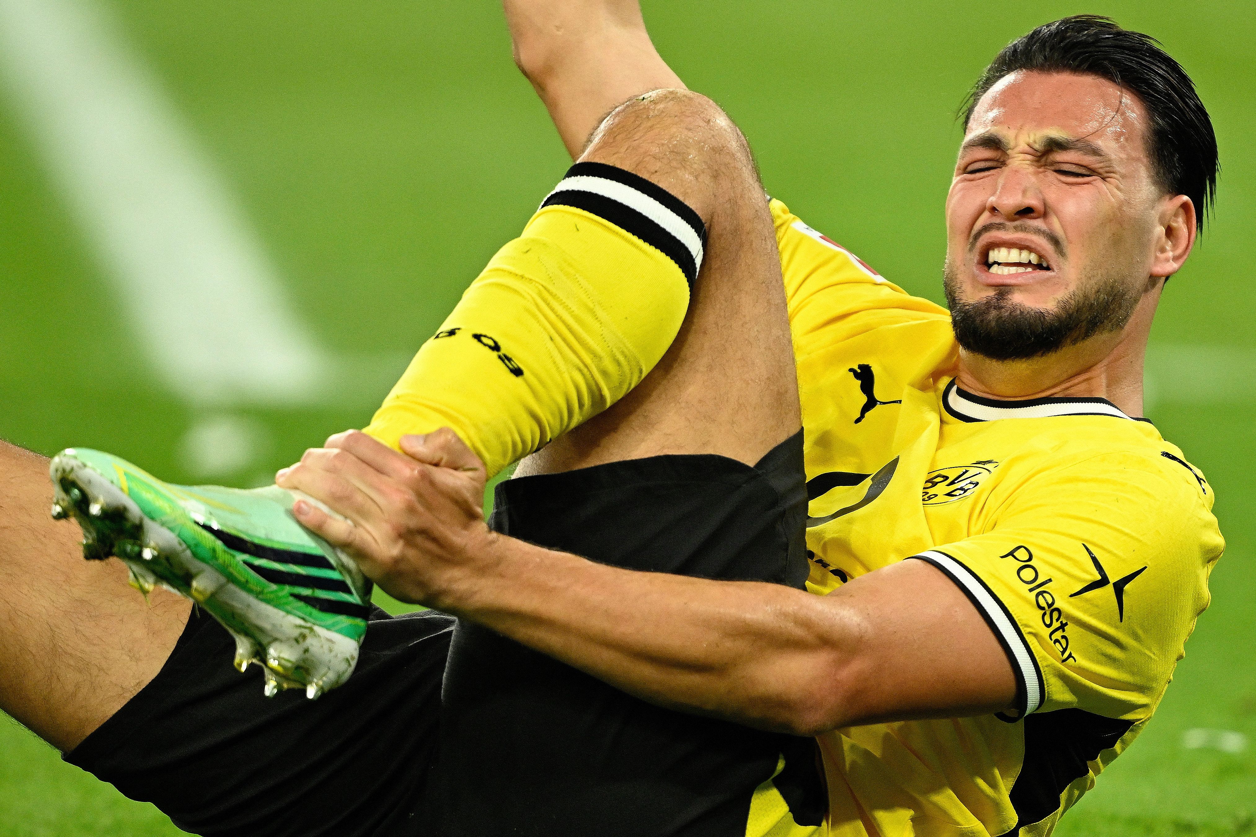 FBL-GER-BUNDESLIGA-DORTMUND-FRANKFURT