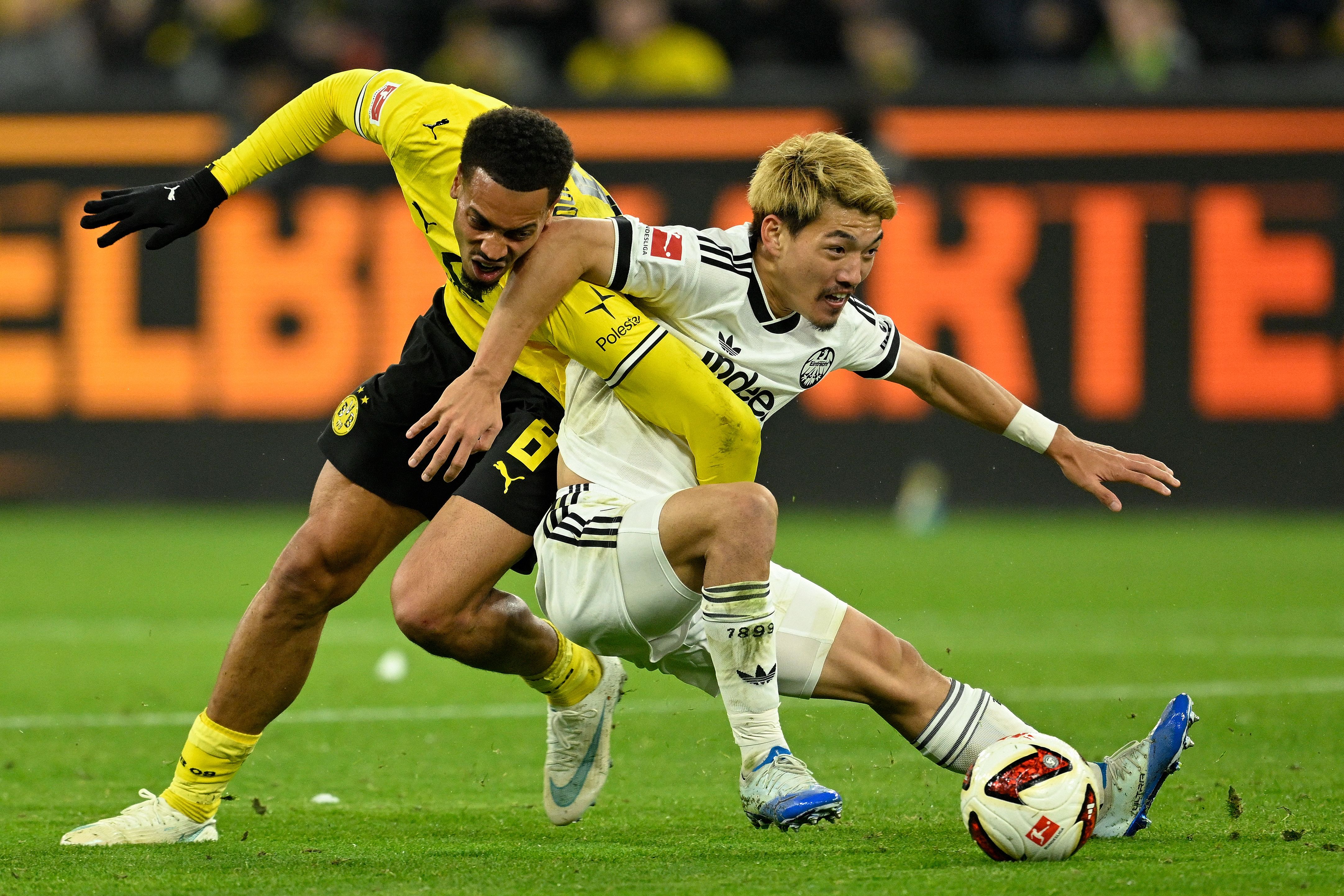 FBL-GER-BUNDESLIGA-DORTMUND-FRANKFURT