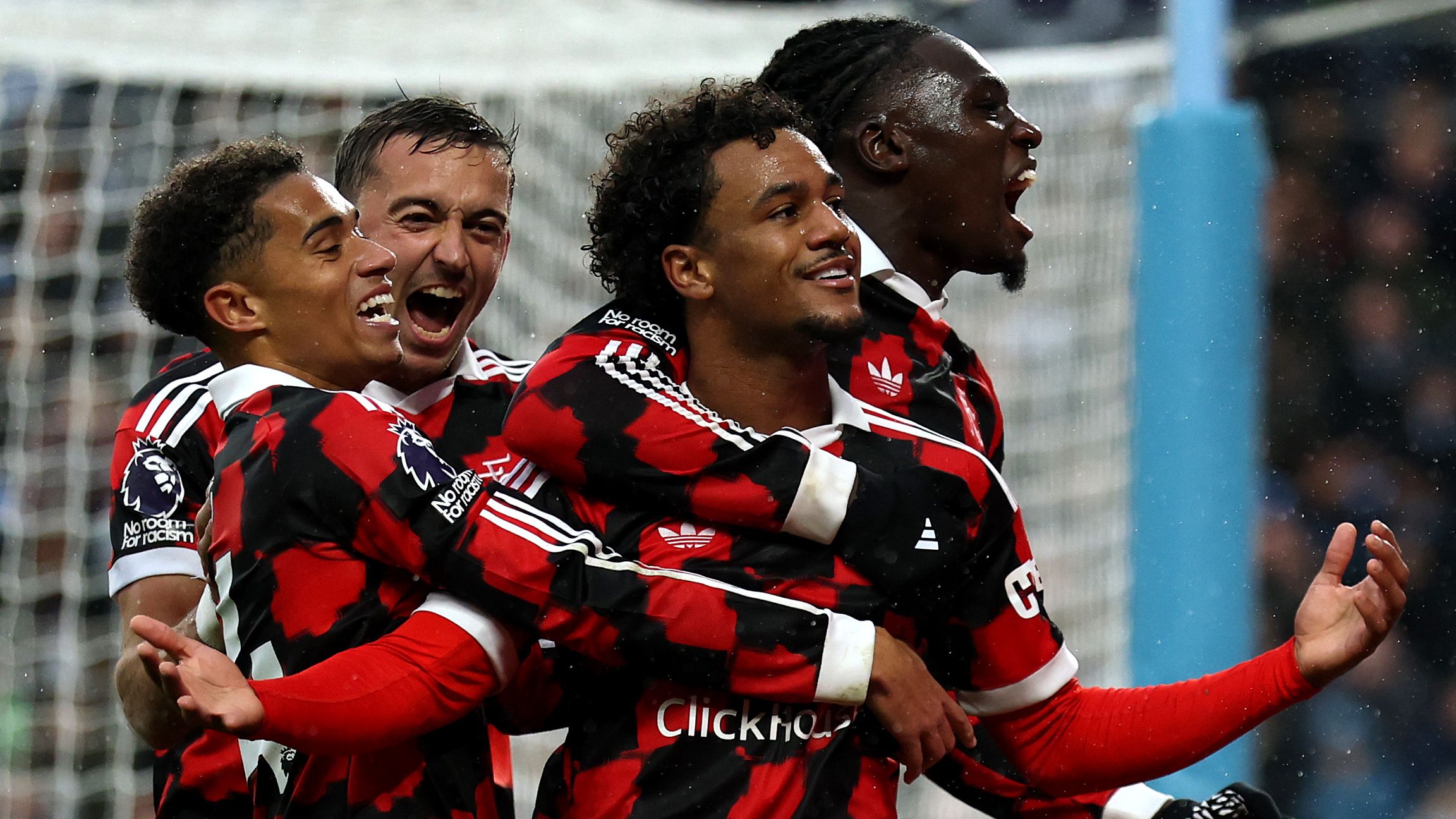 Oscar Bobb scores stunning late winner as Fulham climb out of ...