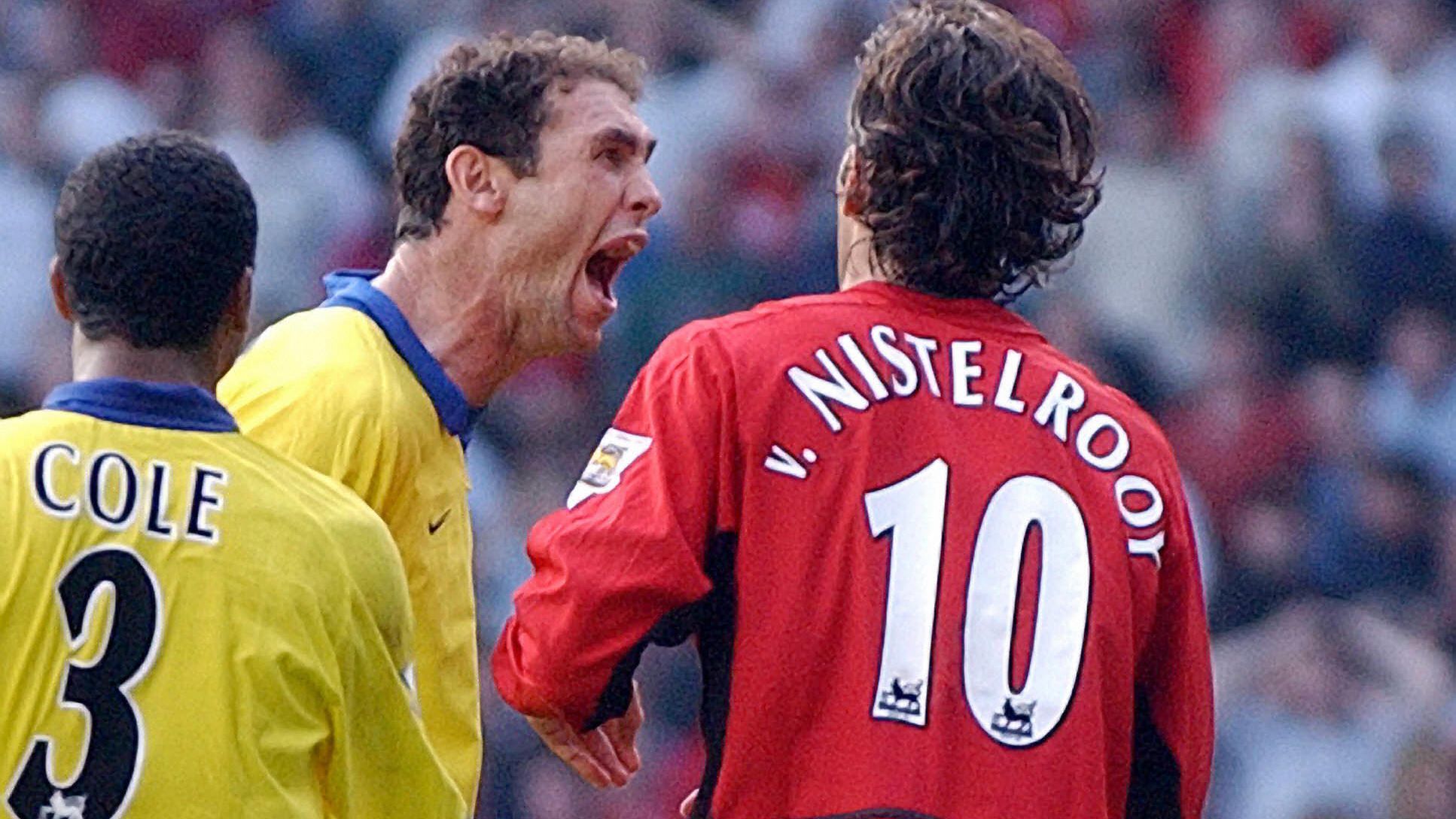 Arsenal's Martin Keown taunts Manchester