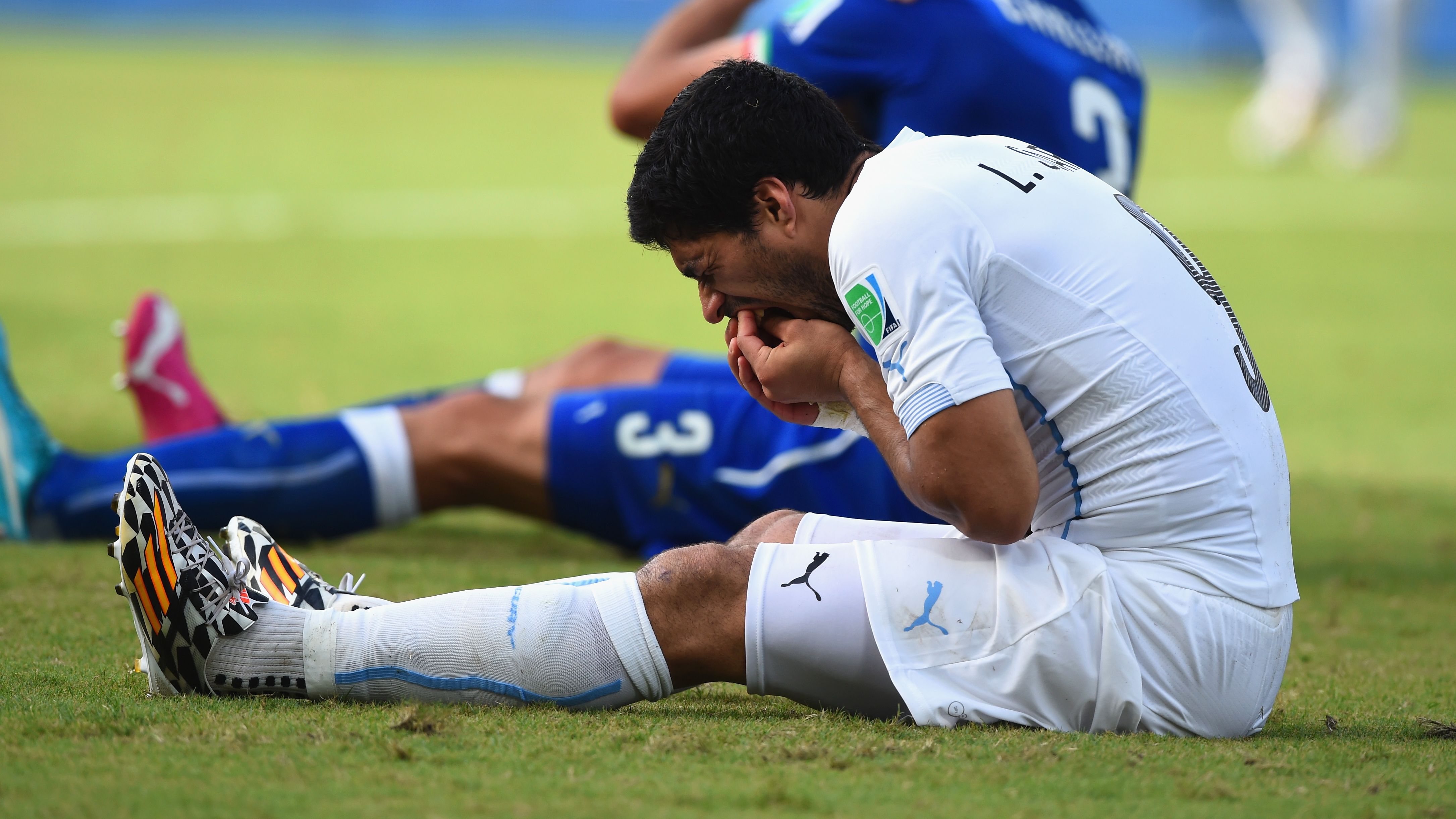 Italy v Uruguay: Group D - 2014 FIFA World Cup Brazil