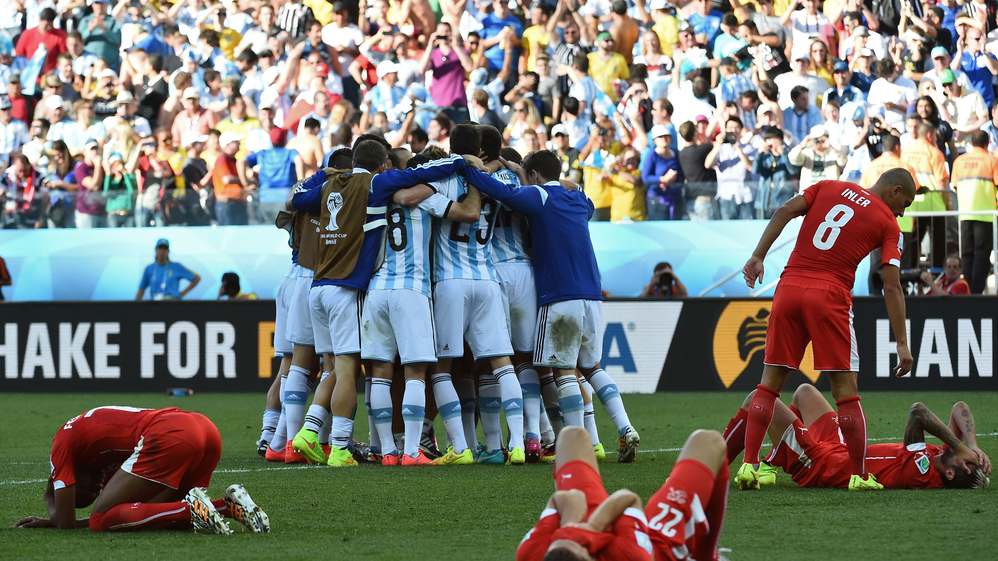 TOPSHOT-FBL-WC-2014-MATCH55-ARG-SUI
