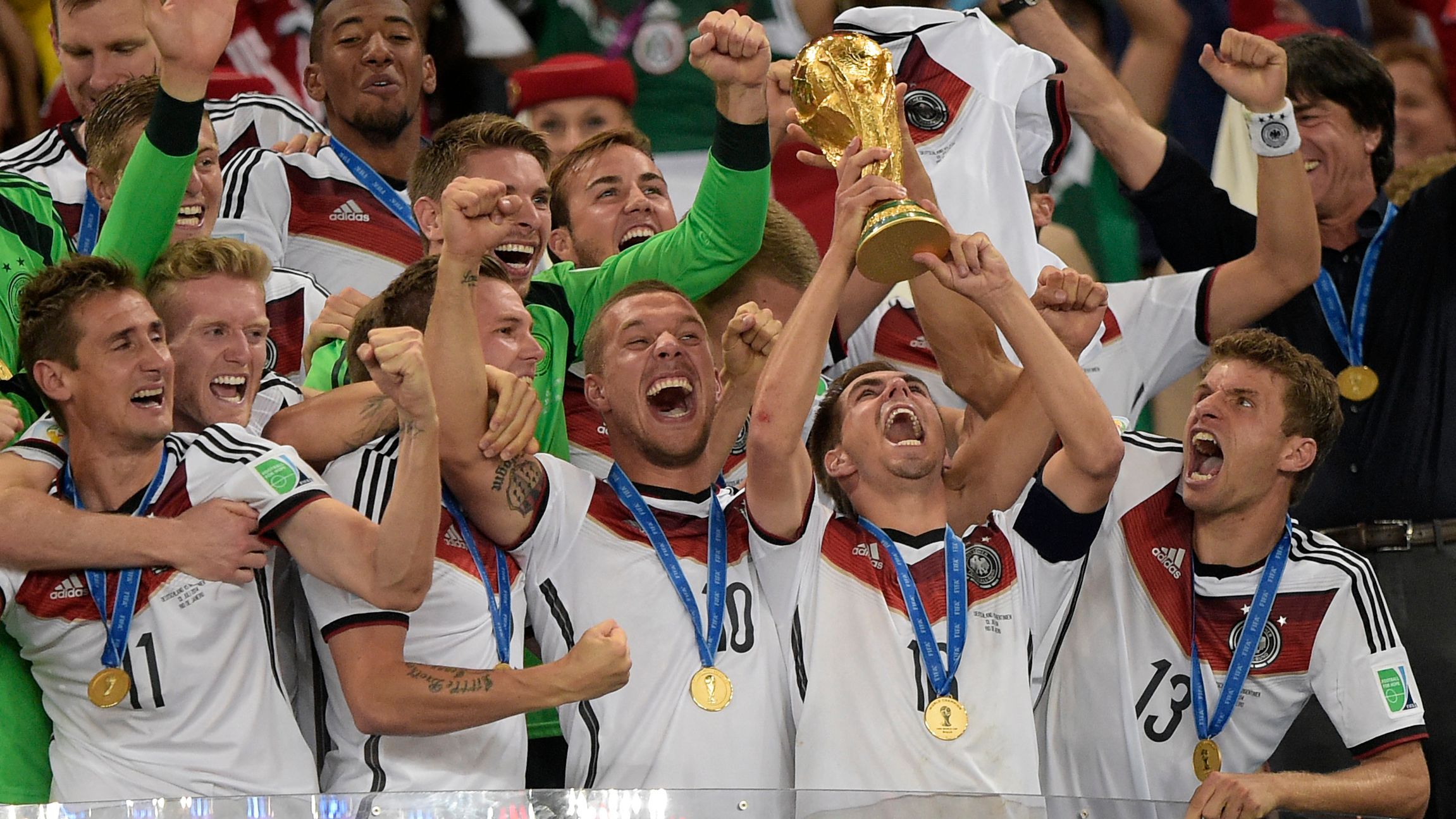 FBL-WC-2014-MATCH64-GER-ARG-TROPHY