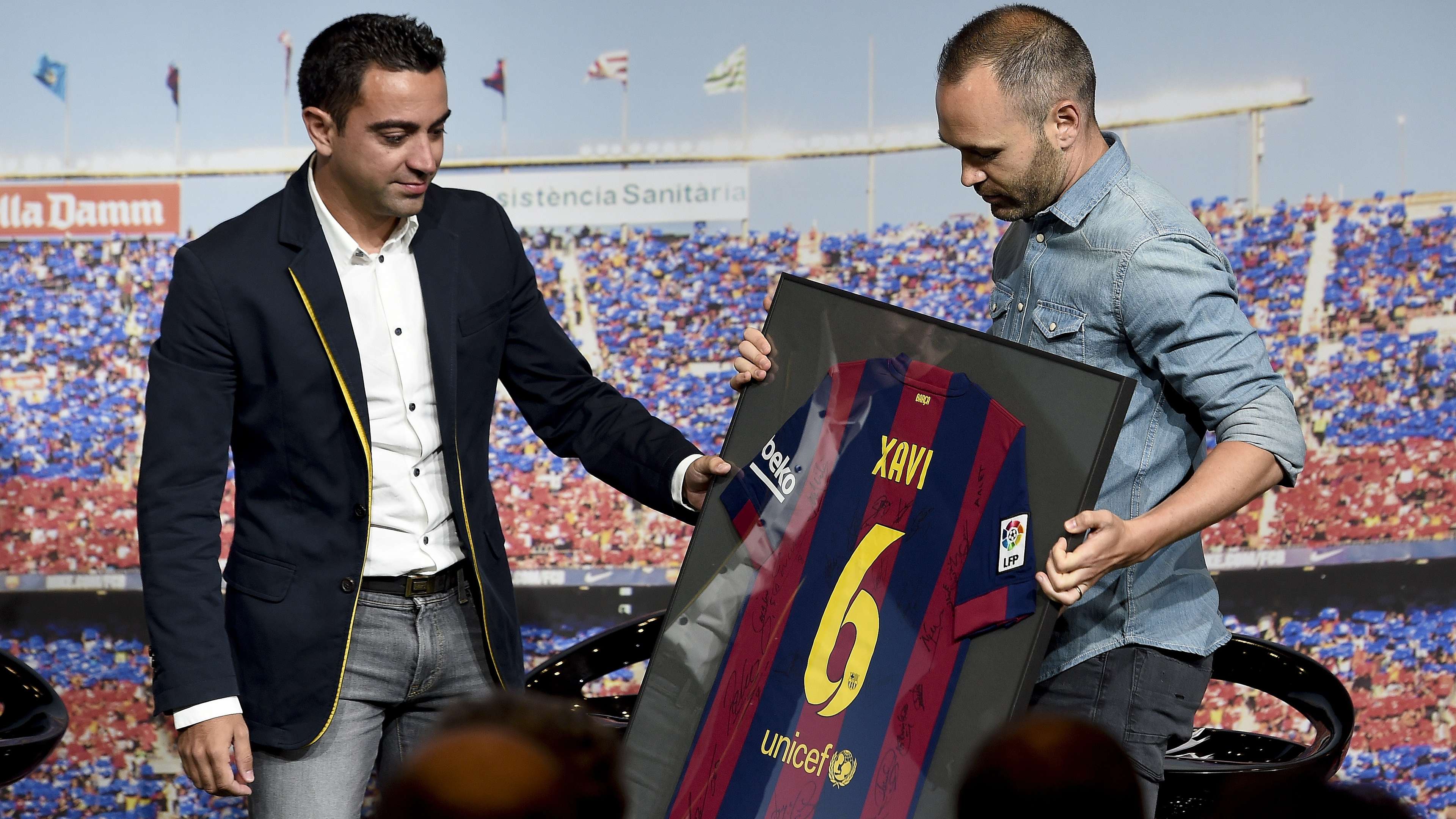 FBL-ESP-BARCELONA-XAVI-TRIBUTE