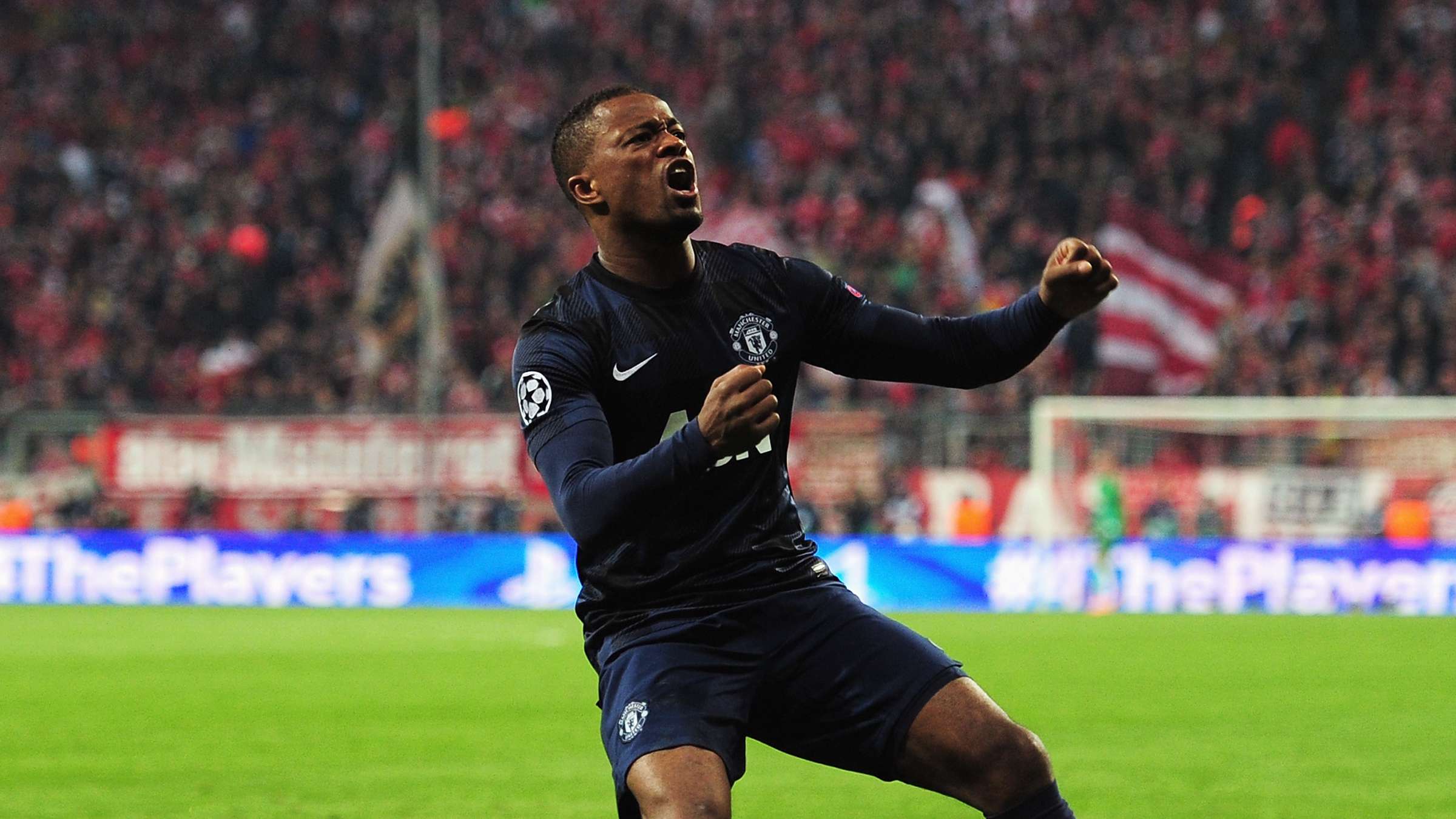 FC Bayern Muenchen v Manchester United - UEFA Champions League Round Quarter Final