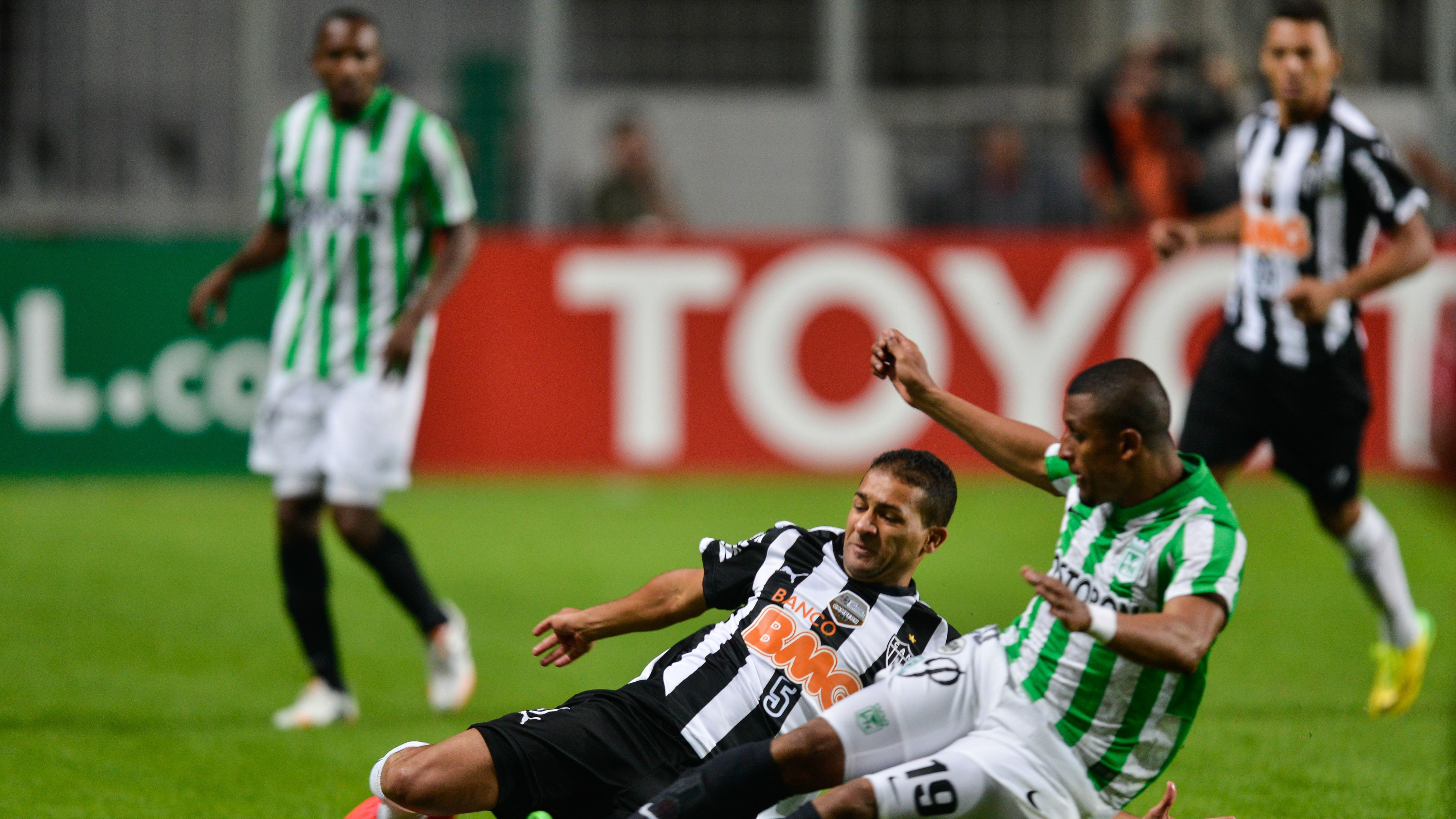 Atletico MG v Nacional de Medellin - Copa Bridgestone Libertadores 2014 Round of 16