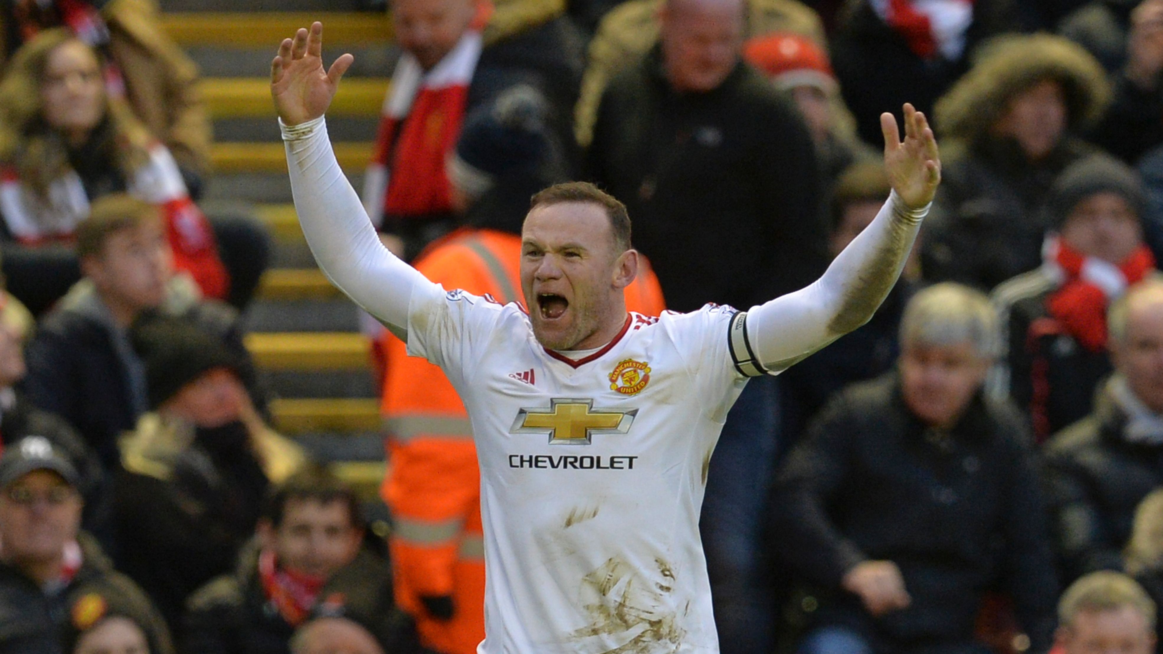 FBL-ENG-PR-LIVERPOOL-MAN UTD