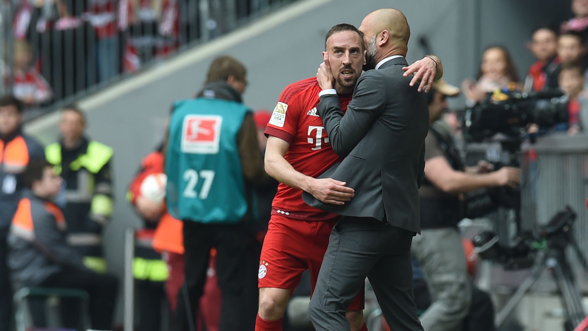 FBL-GER-BUNDESLIGA-BAYERN-MUNICH-EINTRACHT-FRANKFURT