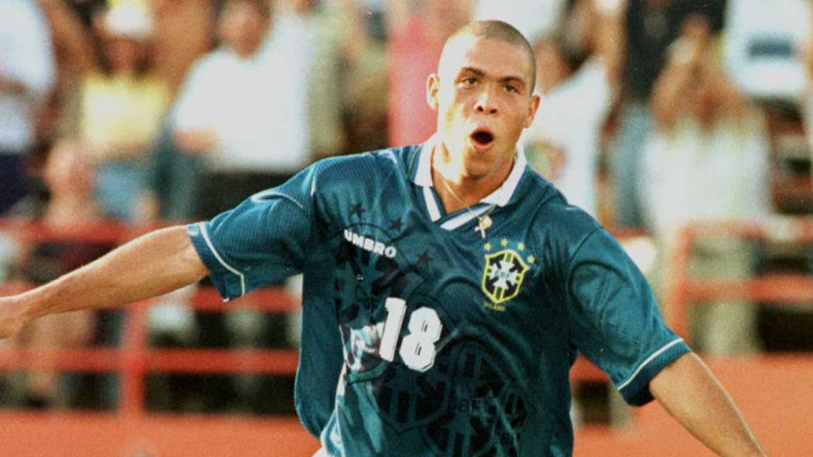 Ronaldo Luiz Nazario de Lima celebrates scoring Br