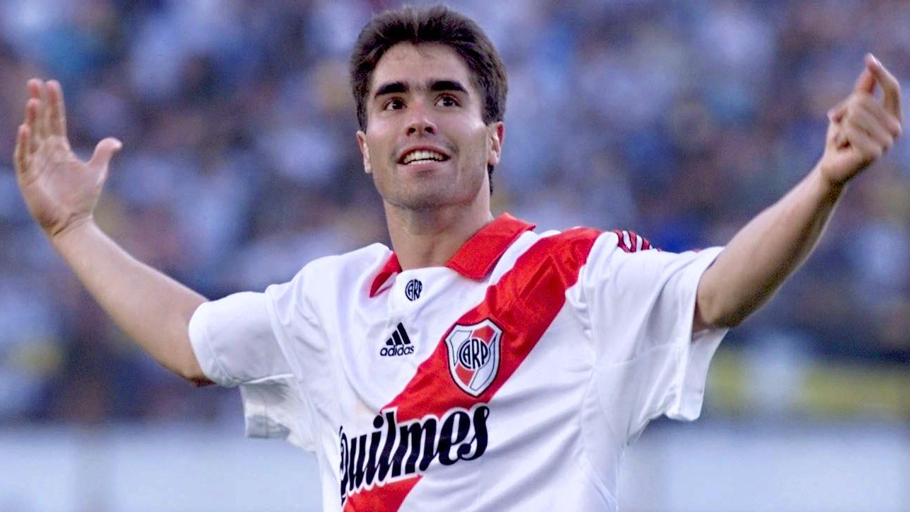 A player of the River Plate team, Juan Angel, cele