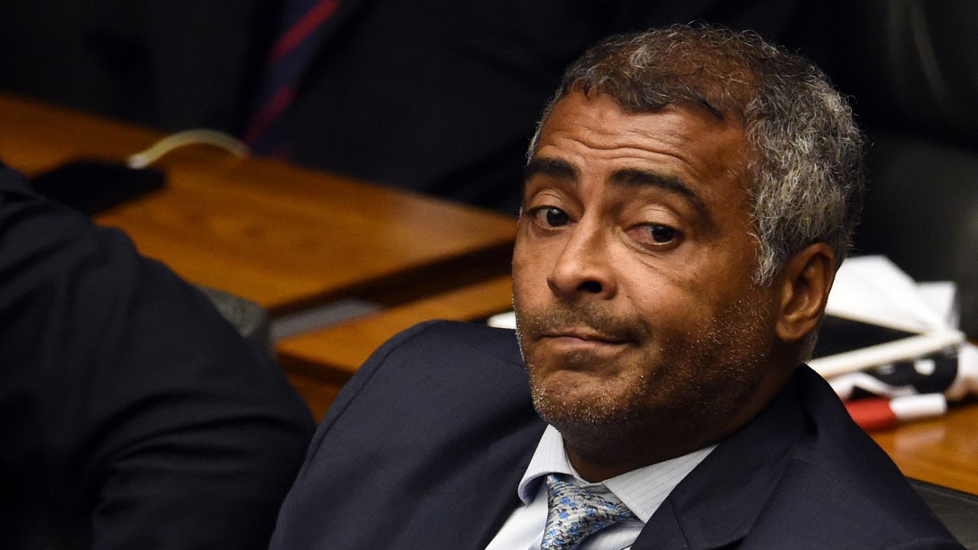 روماريو عن أنشيلوتي : لو كنت في الاتحاد البرازيلي لمزقت عقد "هذا اللعين" وأرسلته إلى الجحيم!