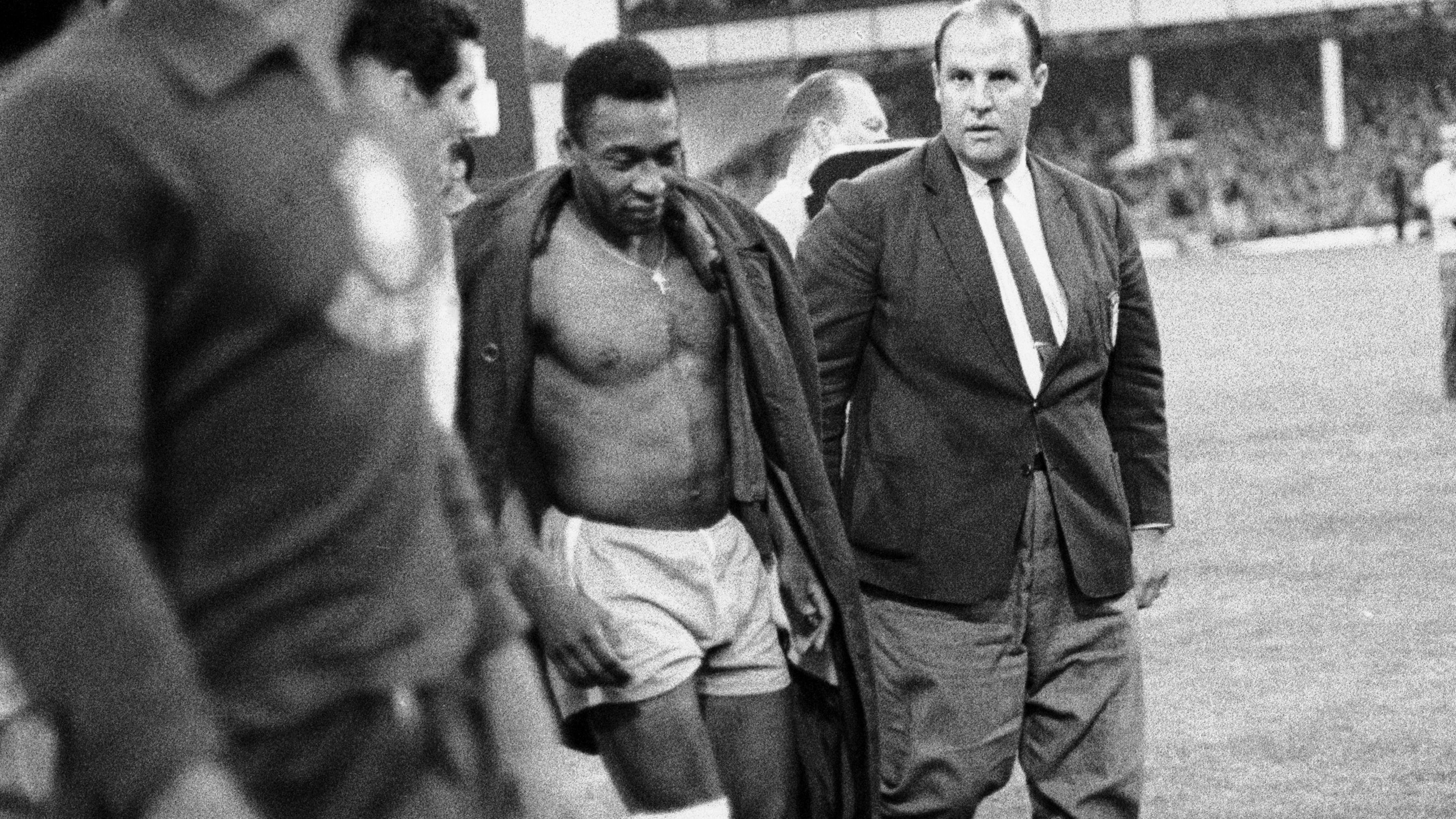 Pele Leaves The Pitch