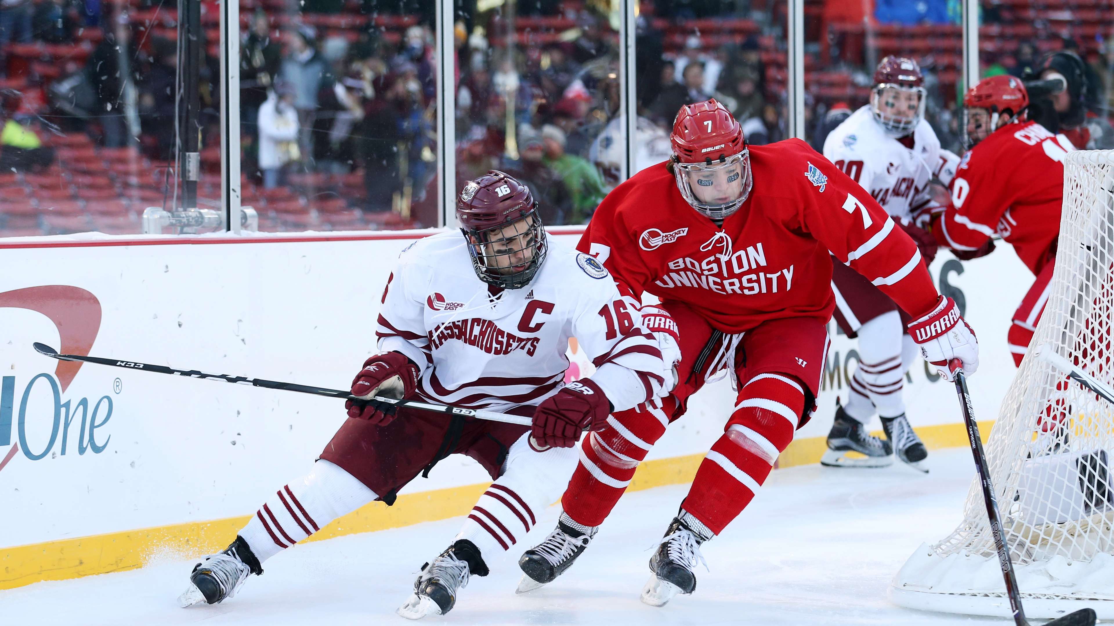 Frozen Fenway 2017 - Hockey East